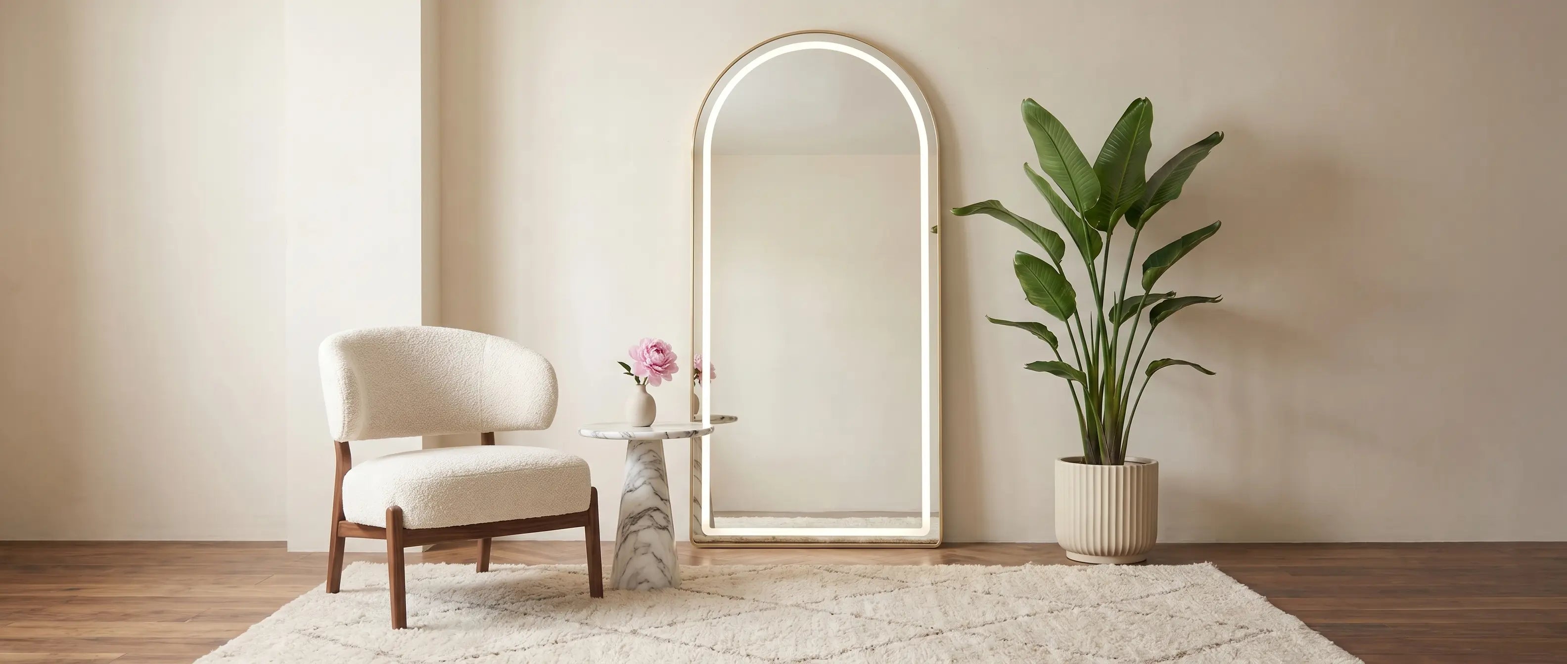Quiet Luxury Living Room Ideas for Dubai Homes: Accent Chairs, Mirrors & Décor