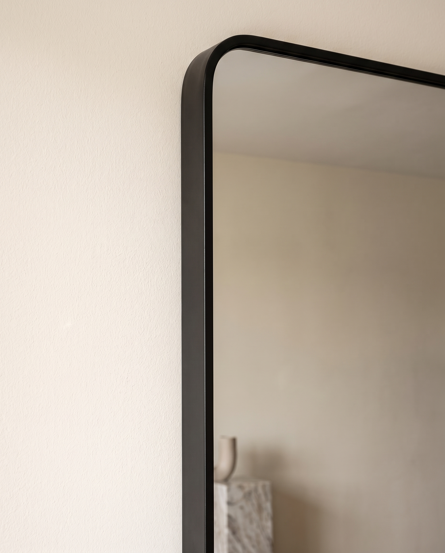 Rowan black full-length mirror in a Dubai bedroom