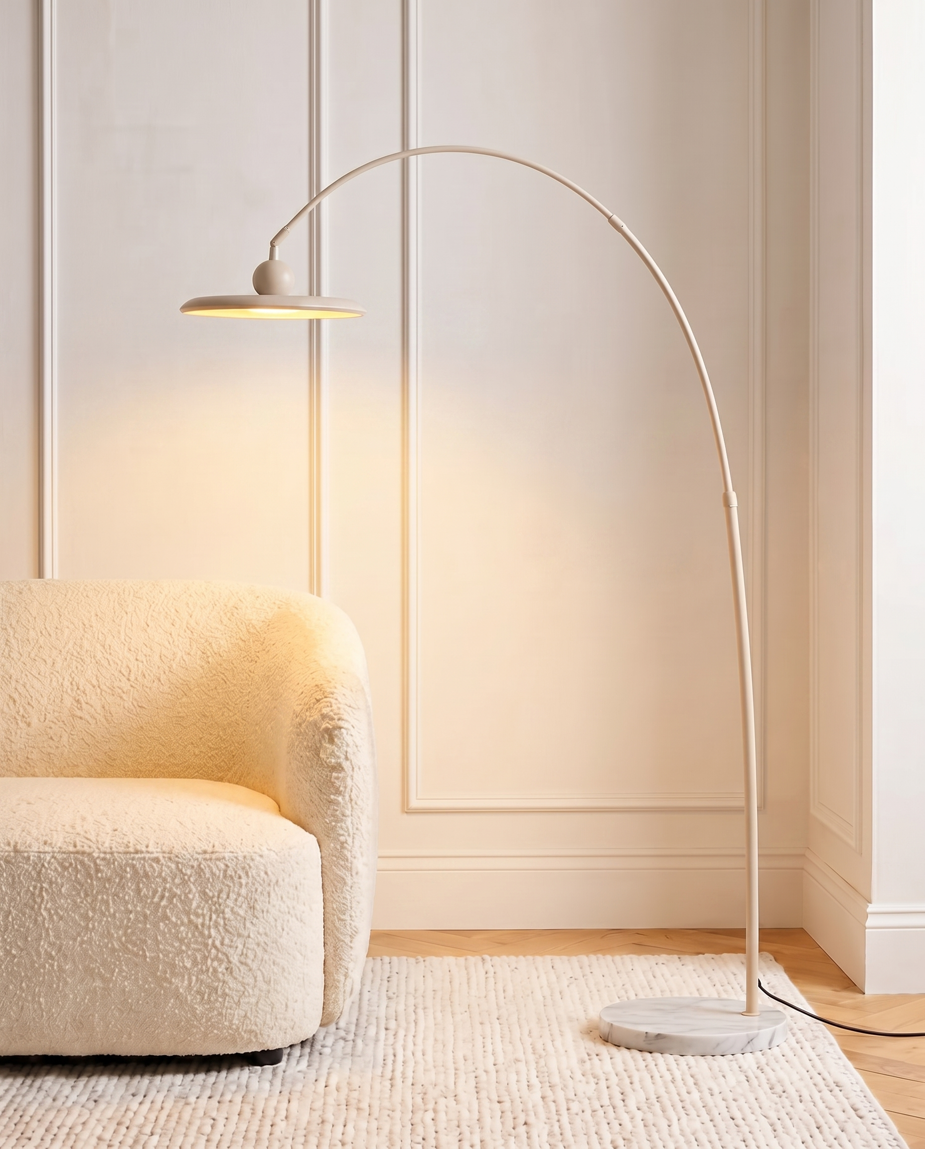 Beige corner floor lamp, detail