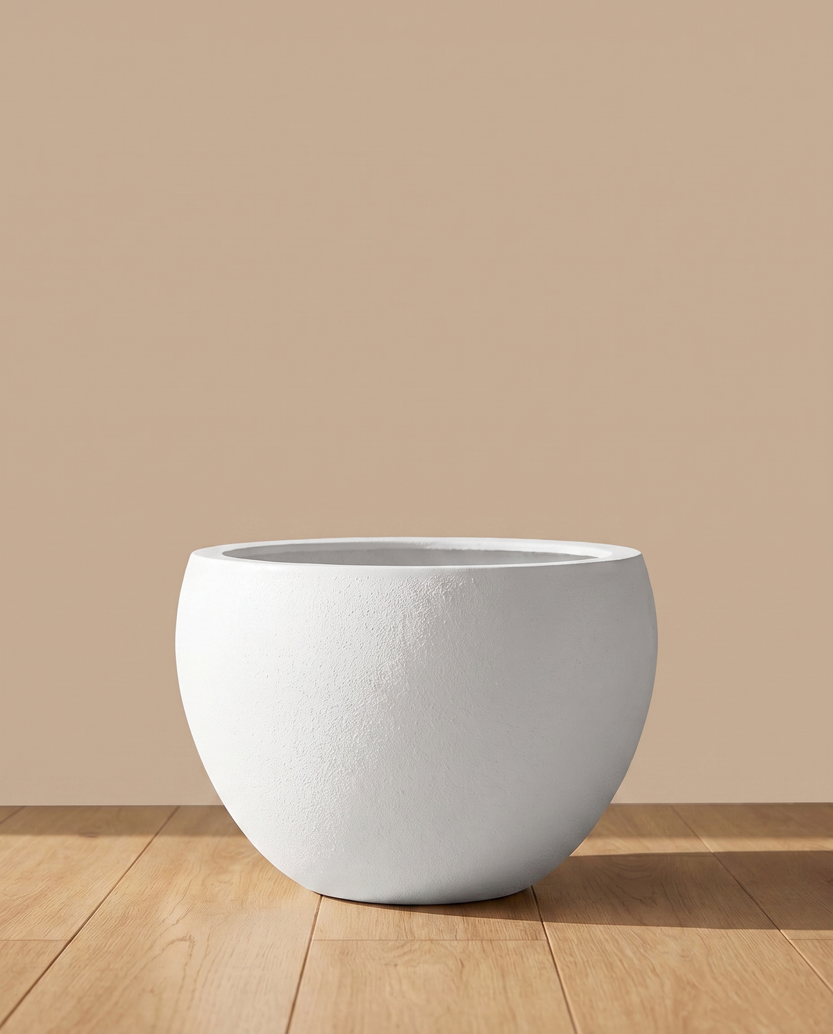 Curve White Fiber Glass Pot – large bowl planter, main view