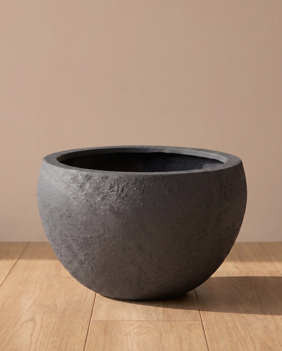 Dark Grey Curve Textured Fiber Glass Pot – alternate view