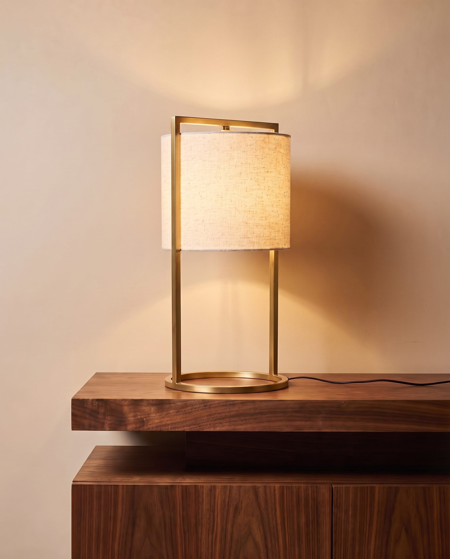 Eclipse gold table lamp, detail