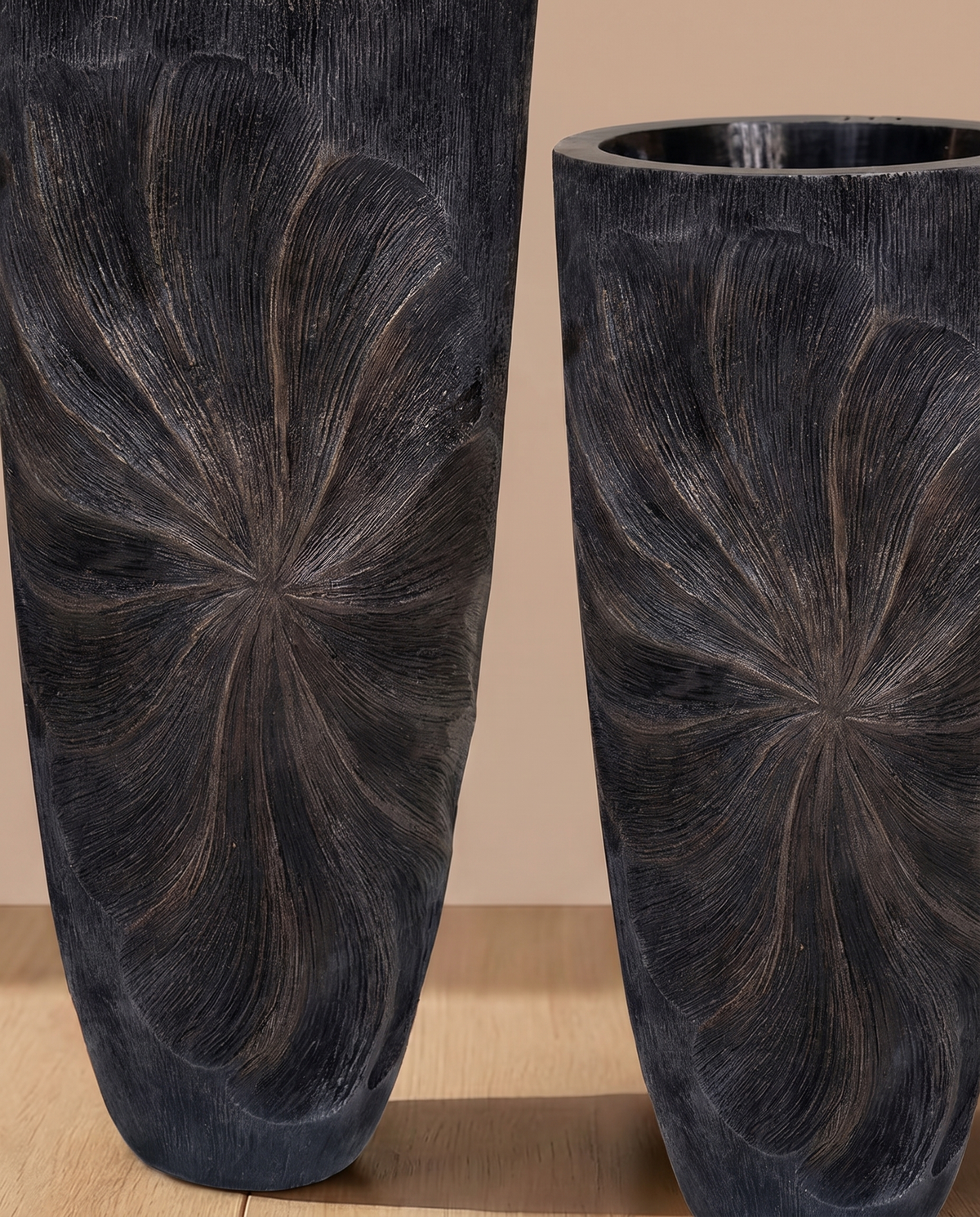 Black Metallic Fiber Sculpted Planter – alternate view