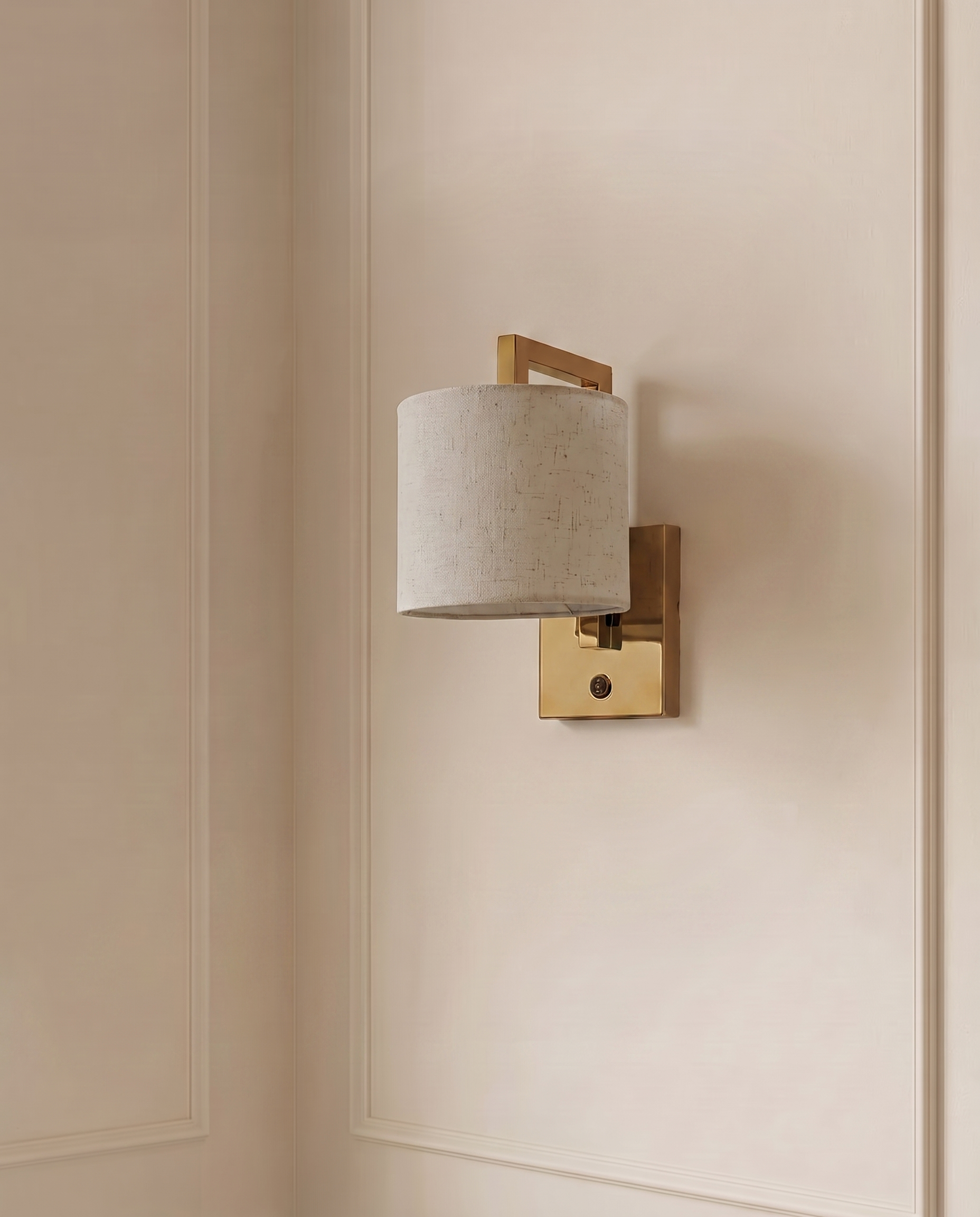 Verona Cylinder Gold Wall Light, detail view — The Home Peck