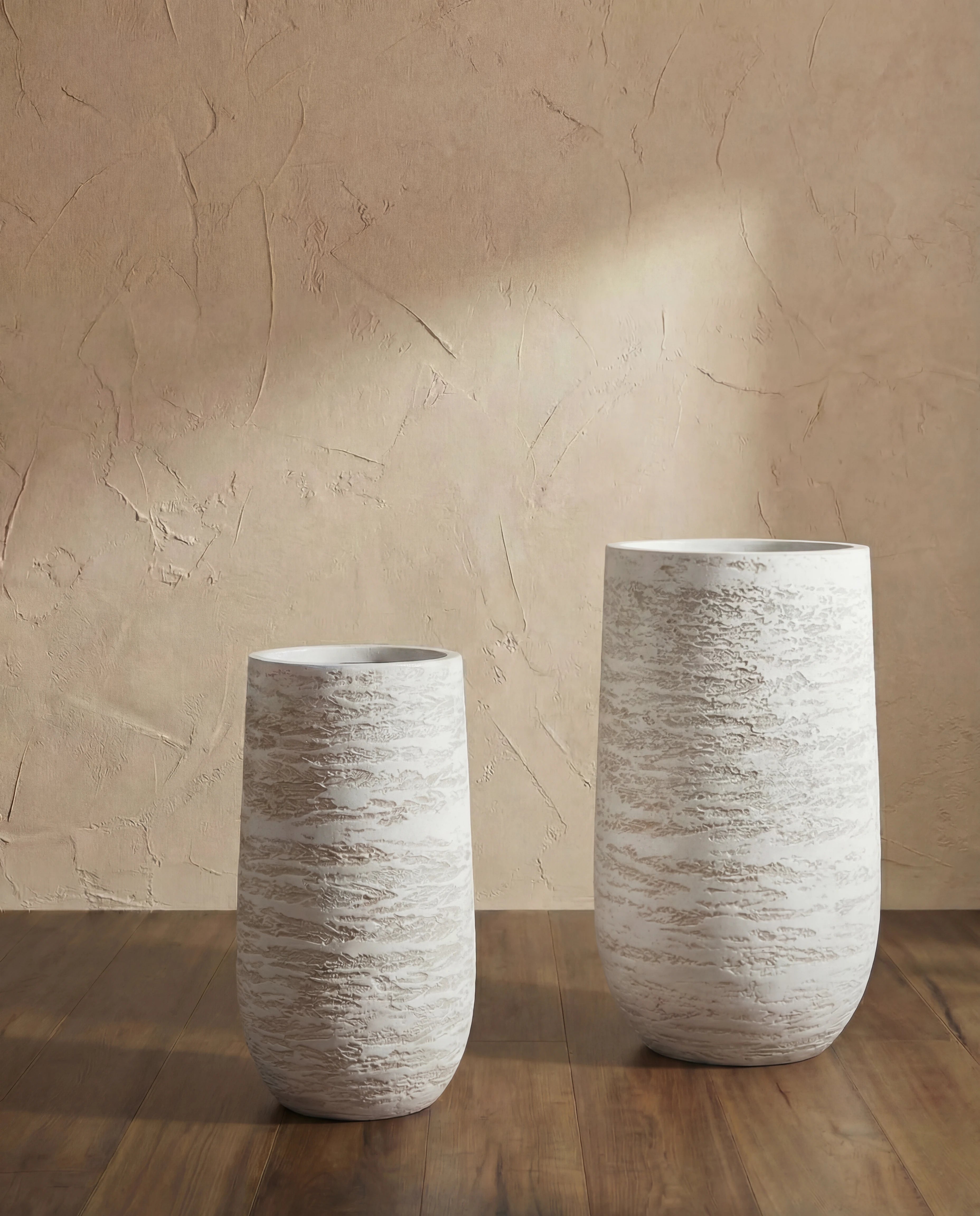 Aero Tall White Fiber Clay Pots
