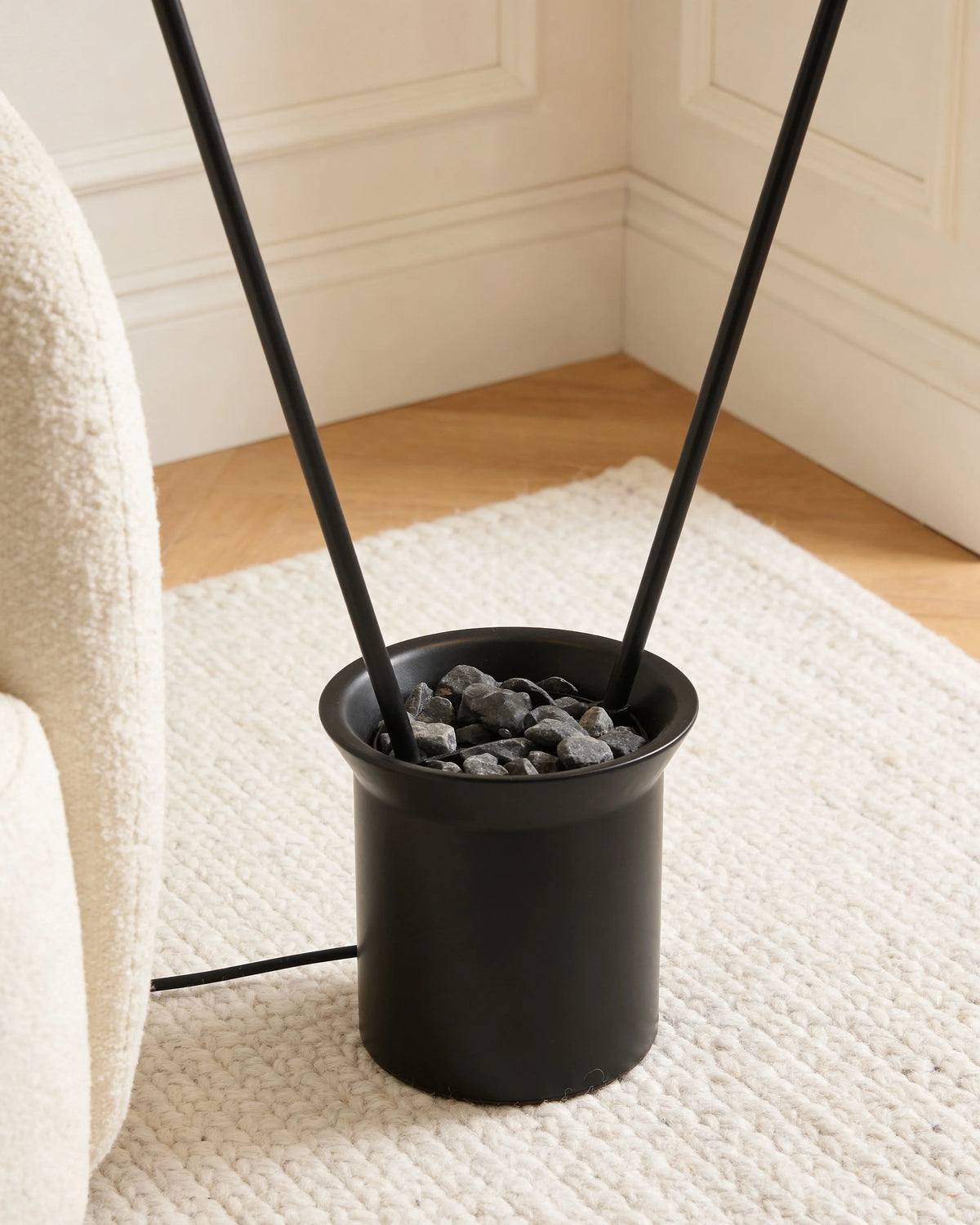 Dual shade black arc floor lamp, close-up detail