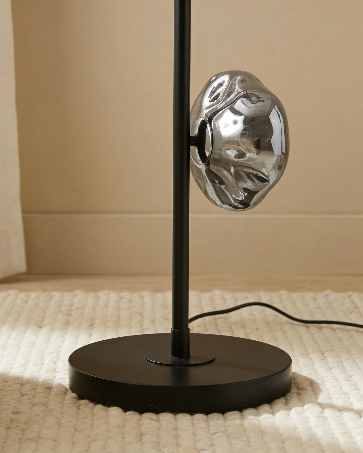 Iris glass tree floor lamp, close-up detail