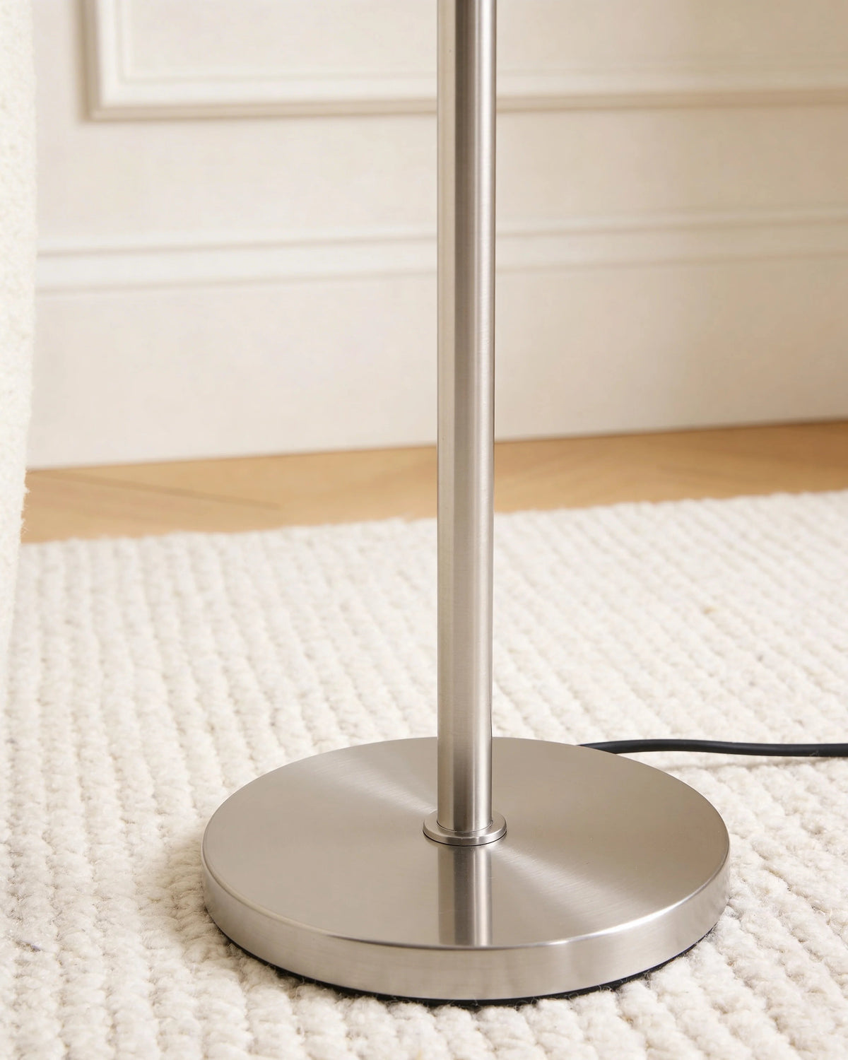 Japandi cylindrical floor lamp, close-up detail