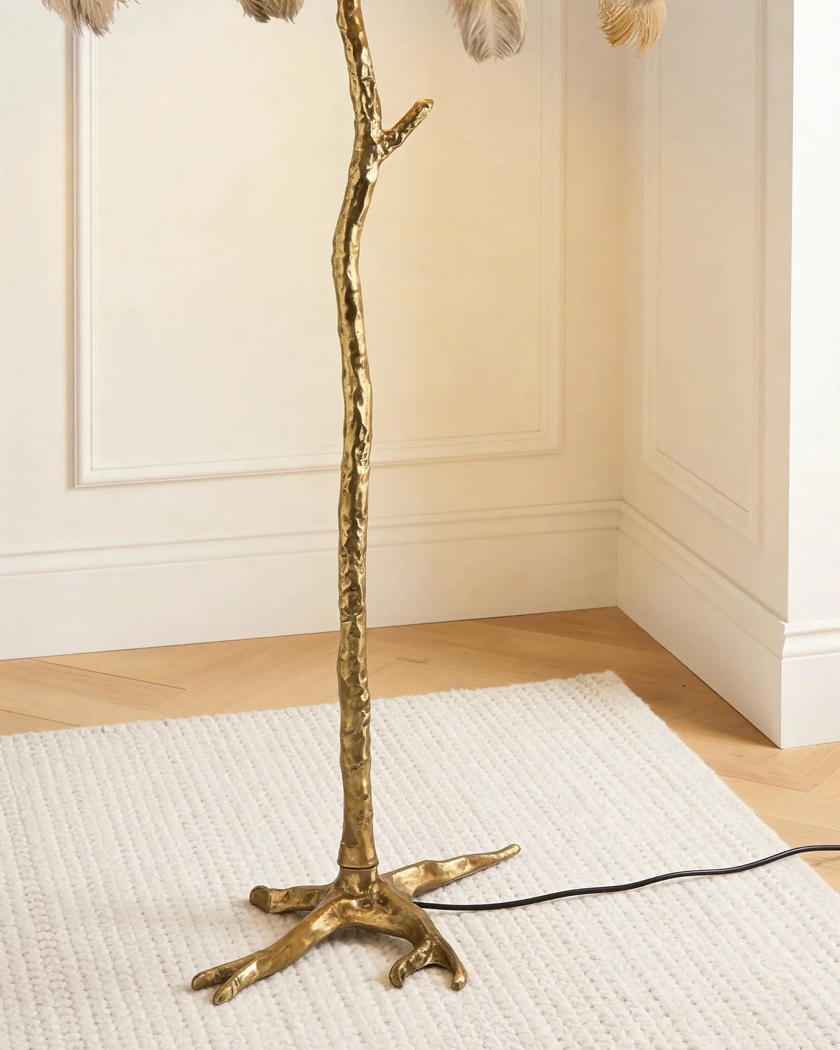 Luxury ostrich feather floor lamp, close-up detail