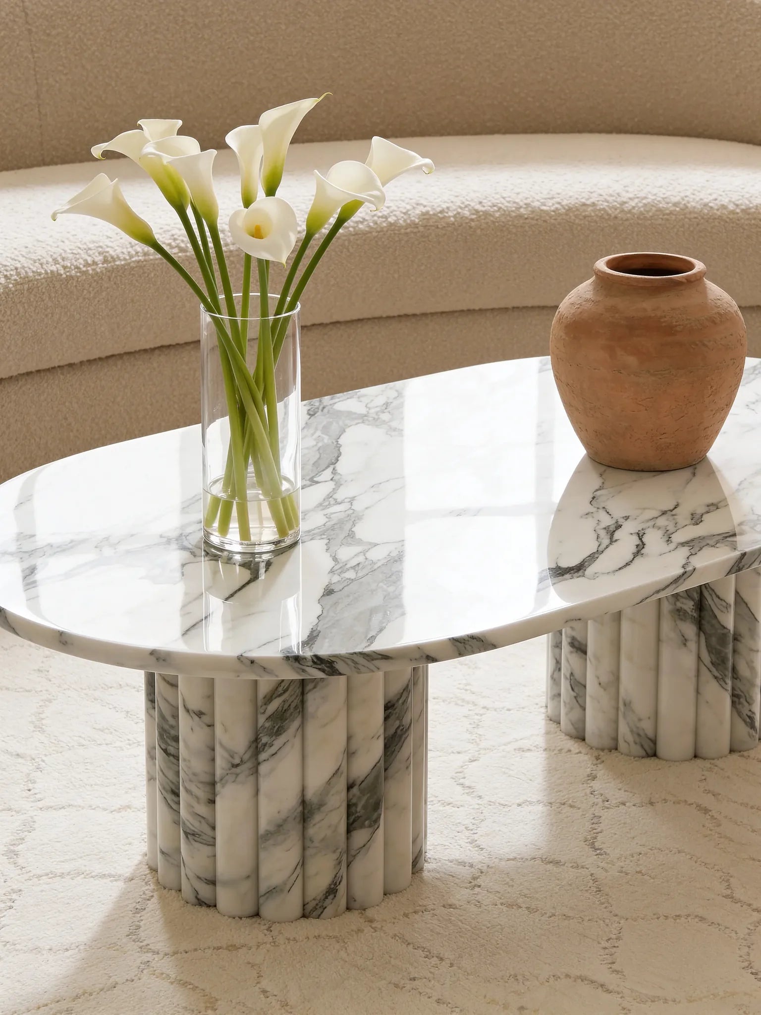 Arabescato marble coffee table, close-up of the grey veining
