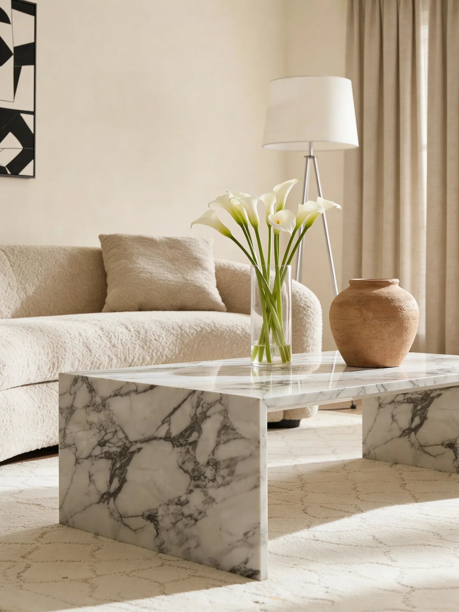 Arabescato marble coffee table, close-up of the grey veining
