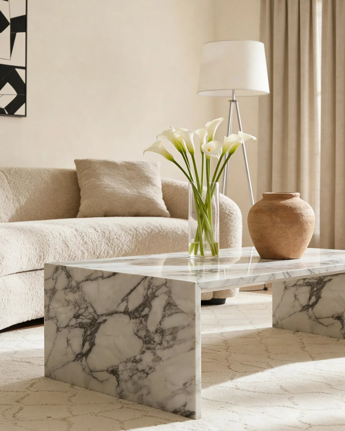 Arabescato marble coffee table, close-up of the grey veining