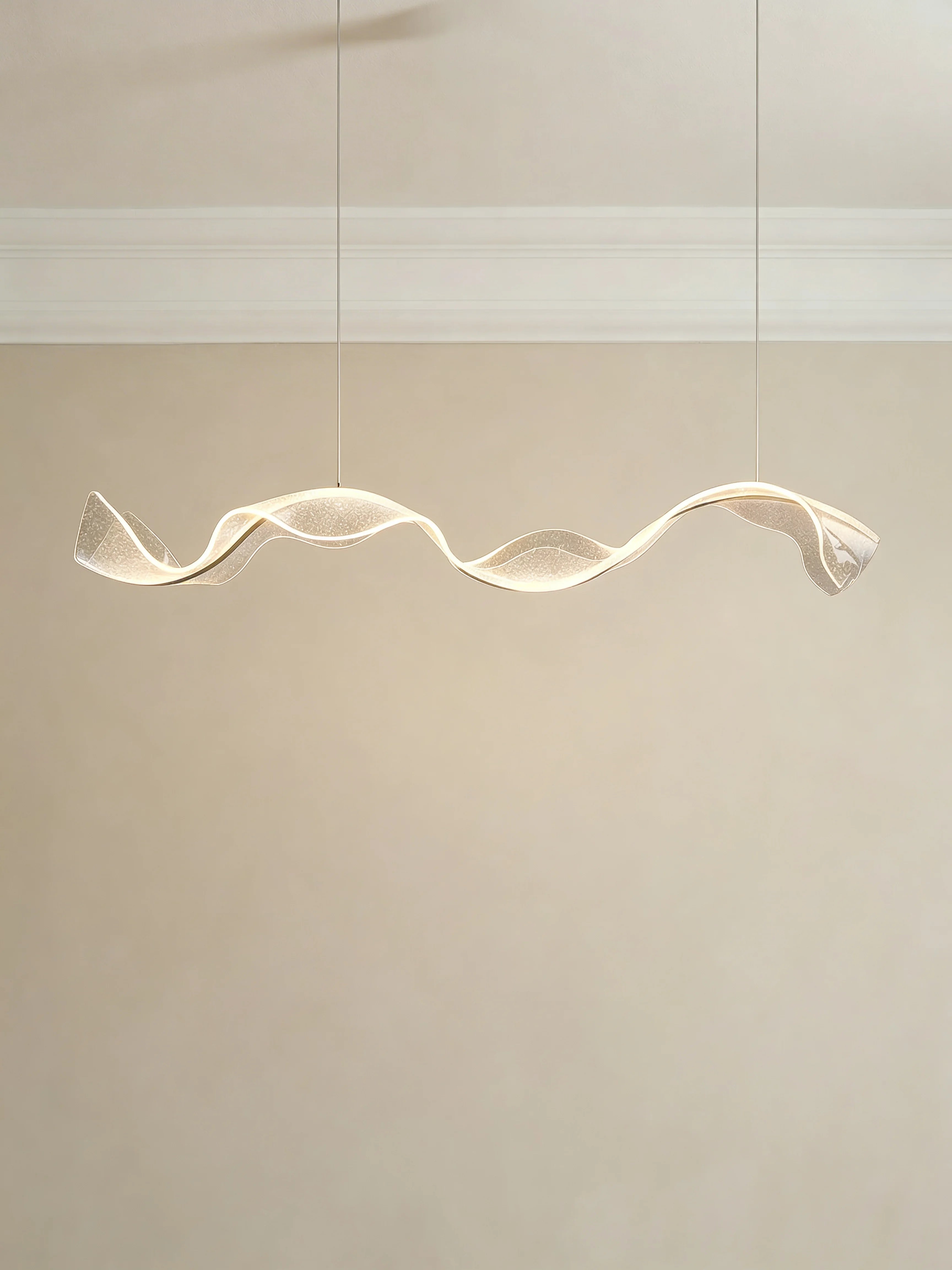 Shamsa Wavy LED Pendant Light
