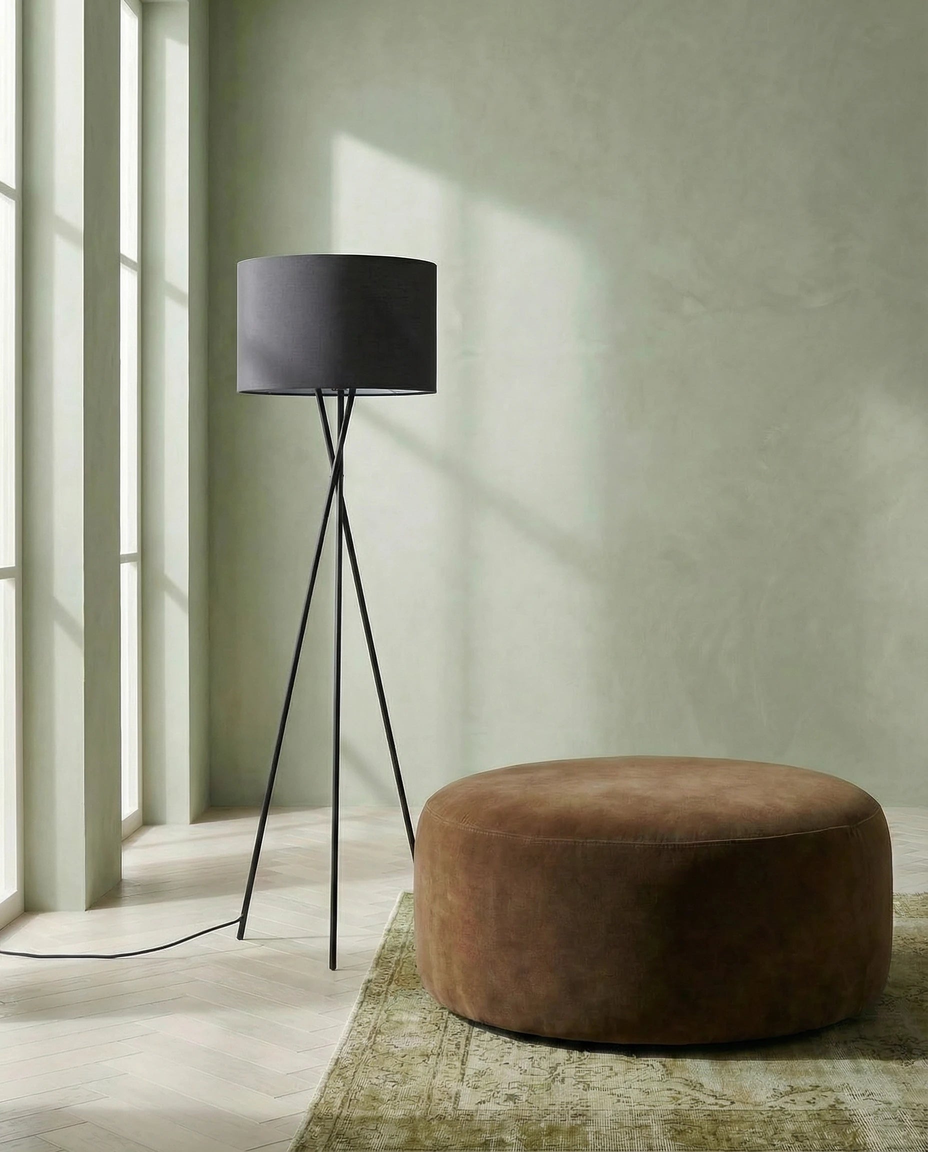 Siyah Modern Tripod Floor Lamp