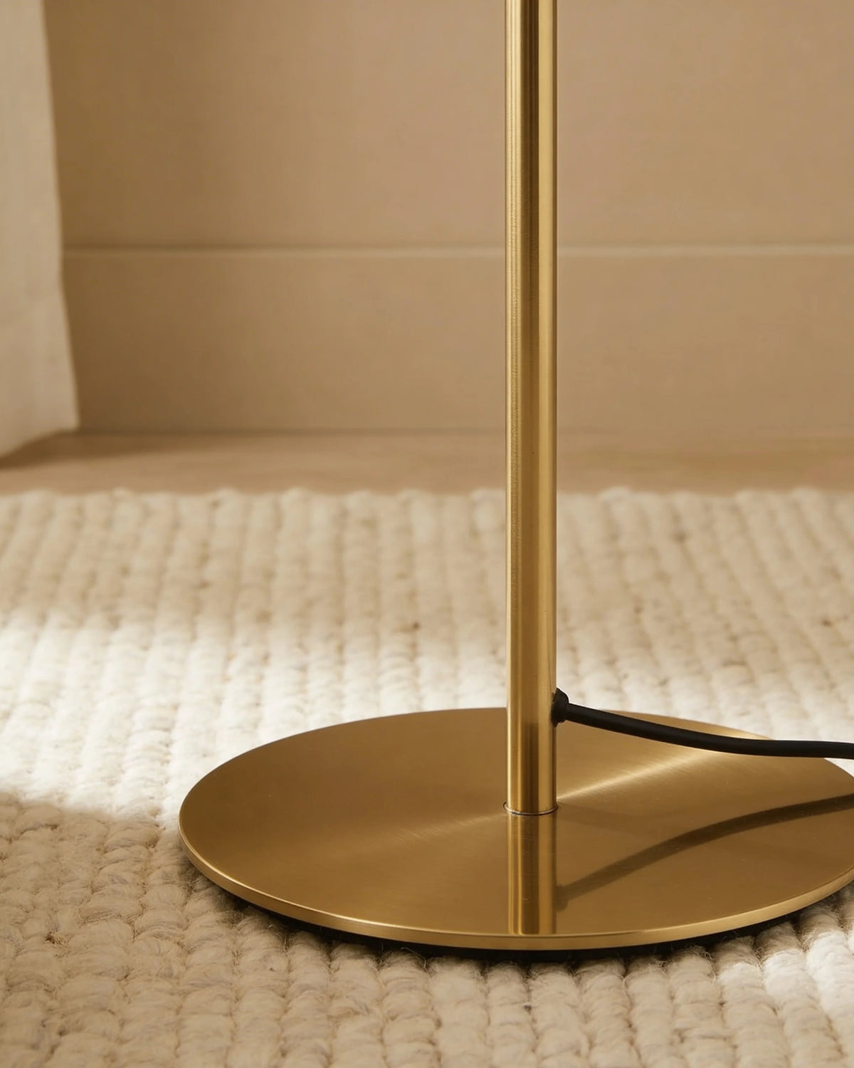 Suzanne classic coneshade floor lamp, close-up detail