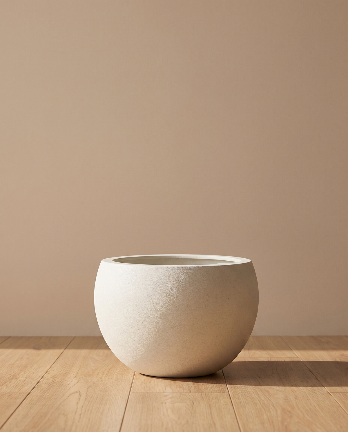 Curve Off-White Fiber Glass Pot – large bowl planter, main view