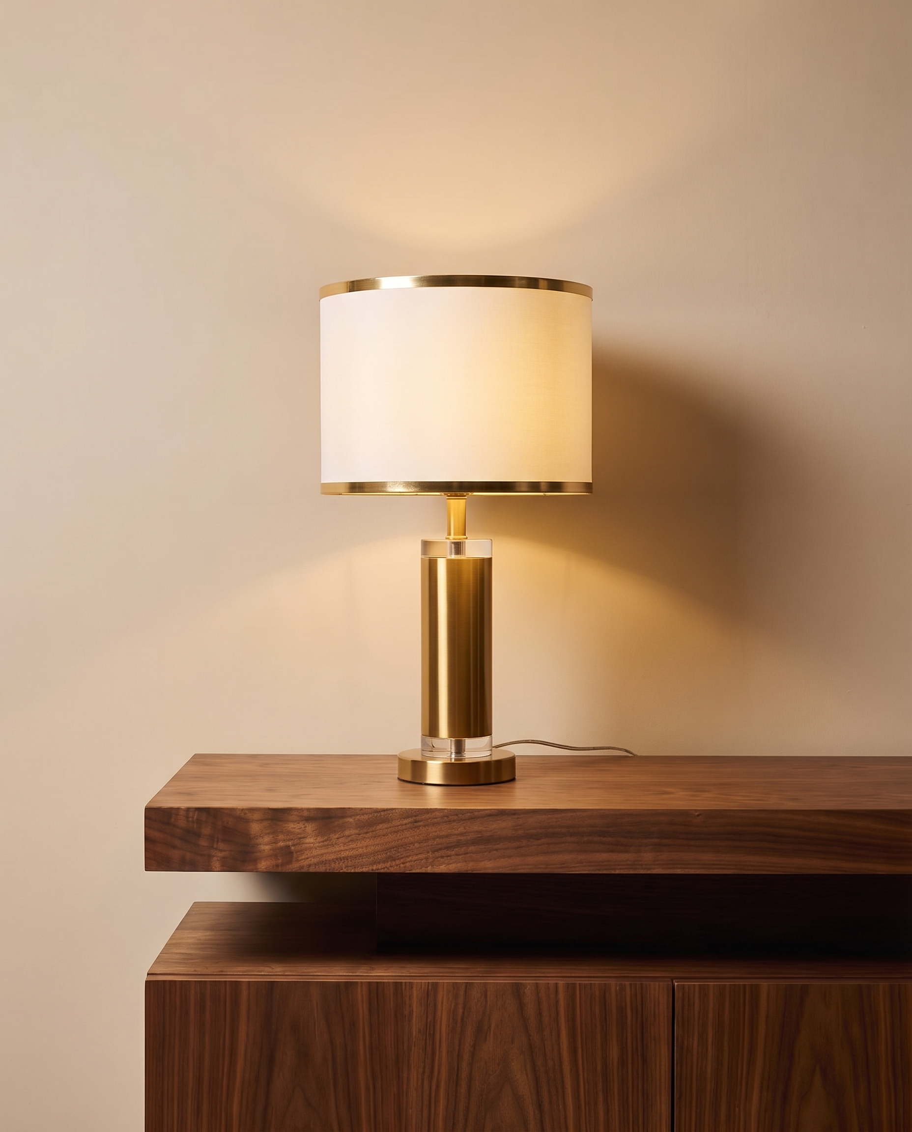 Gold table lamp, detail