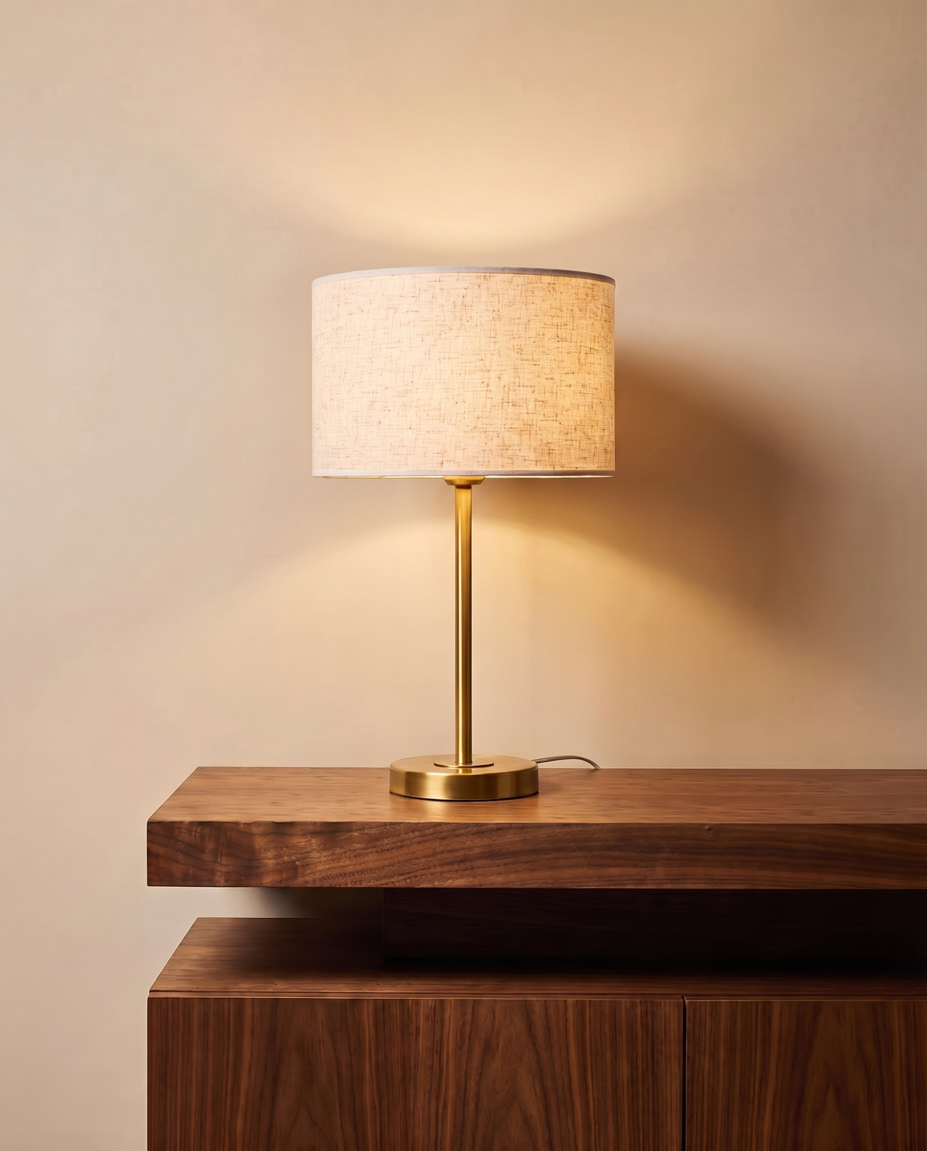 Gold textured table lamp, detail