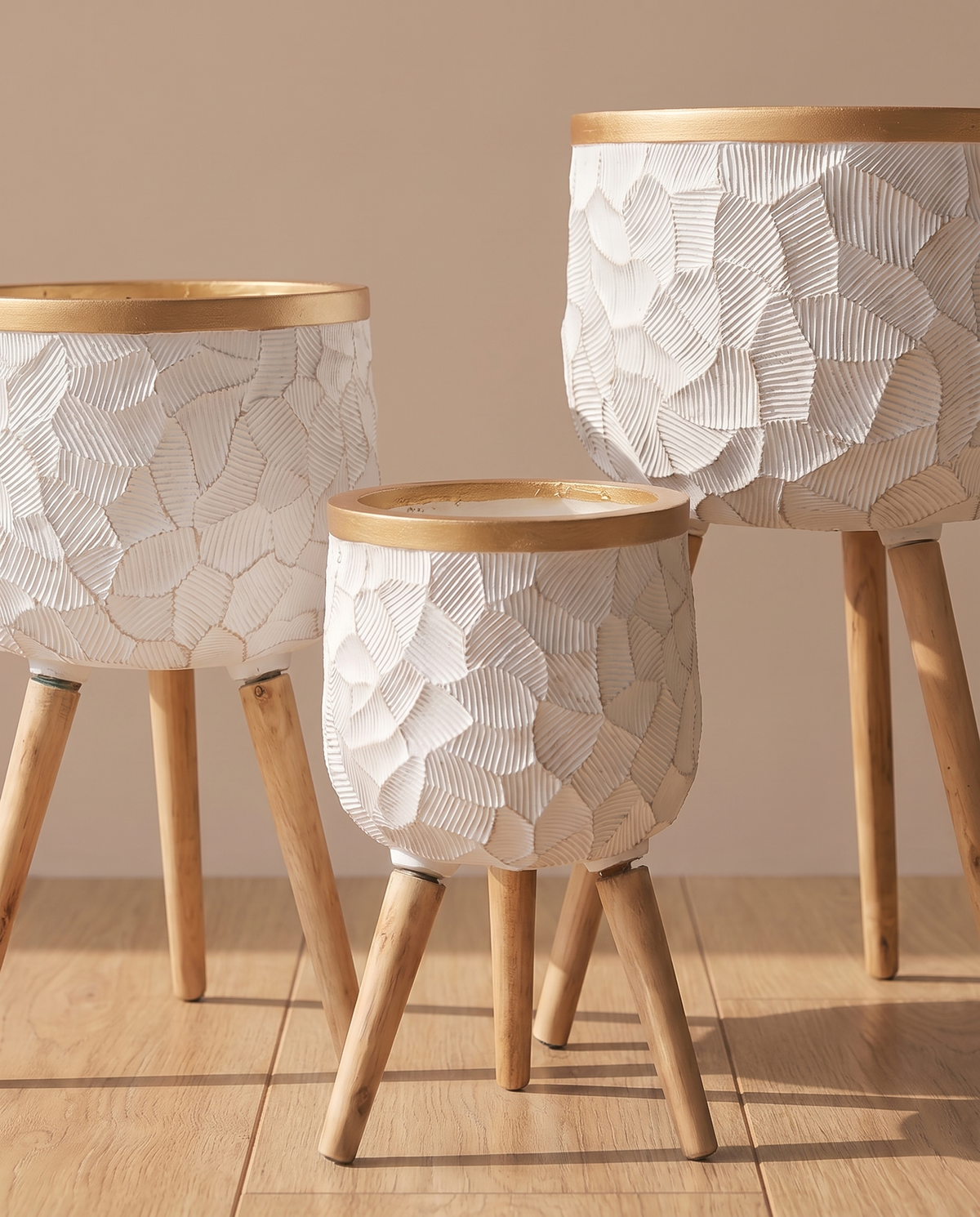 White Textured & Gold Rim Fiber Planters with Wooden Legs – detail view