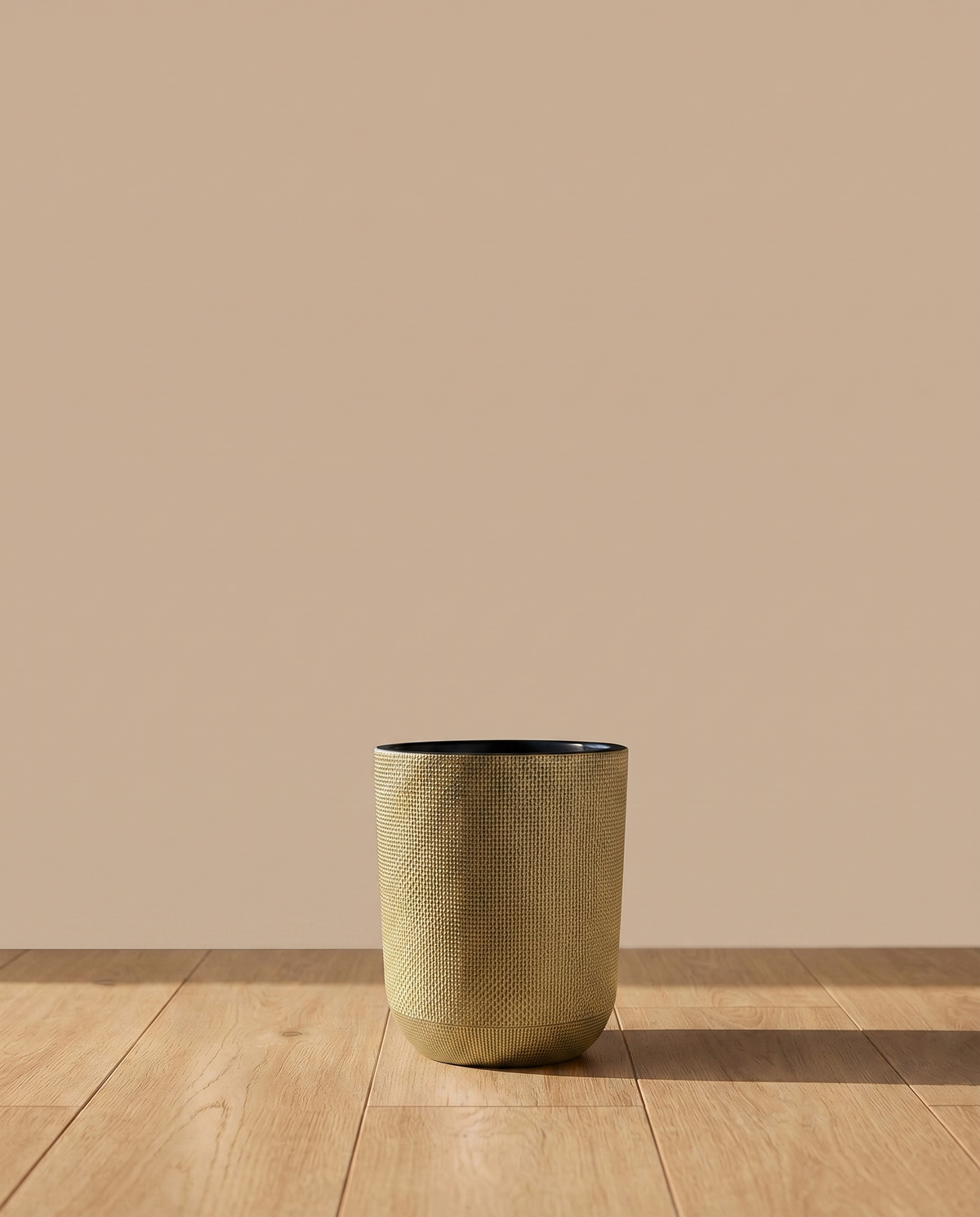 Gold Textured Fiber Plant Pot Medium – main view in a neutral interior