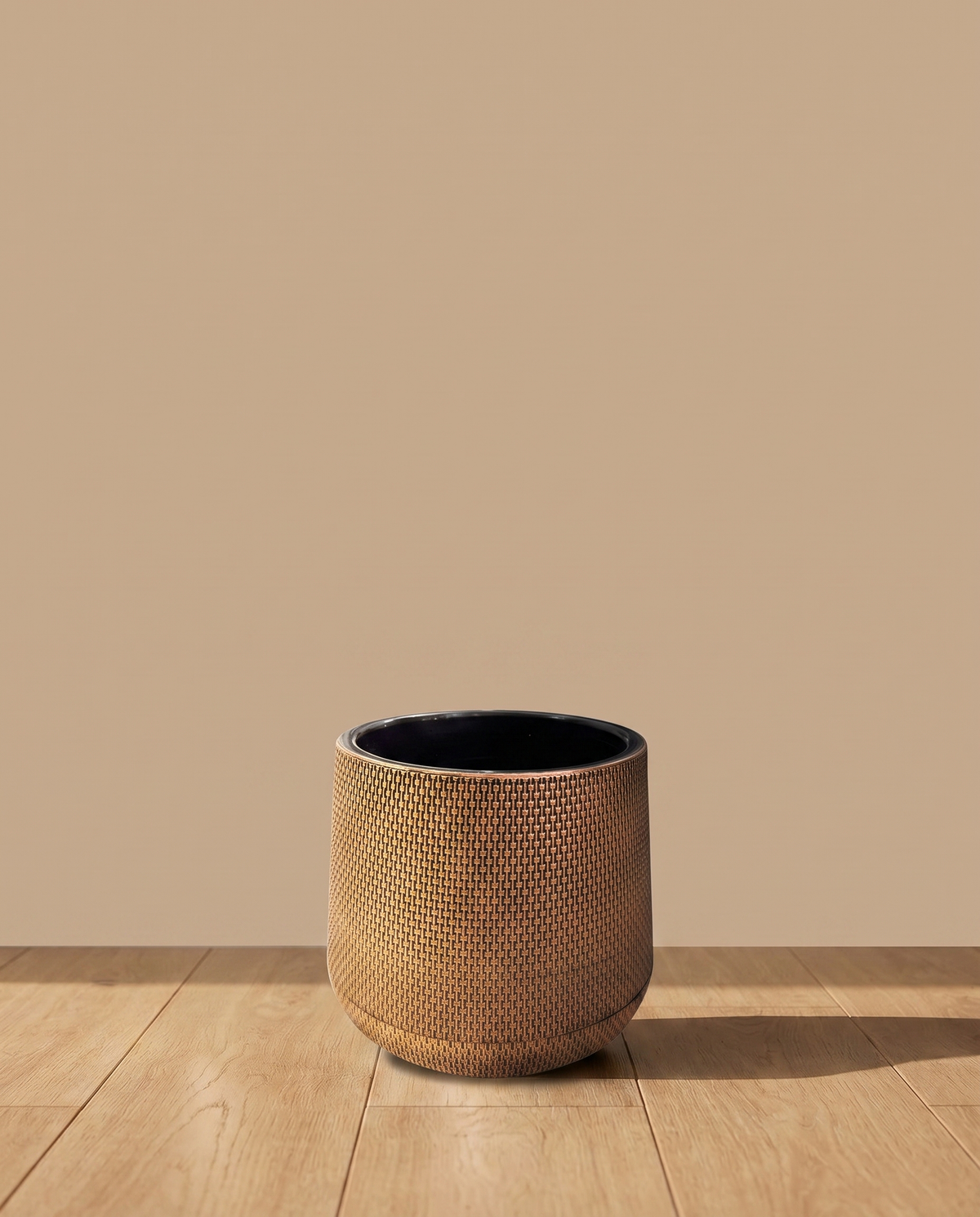 Gold Textured Fiber Plant Pot Small – main view in a neutral interior