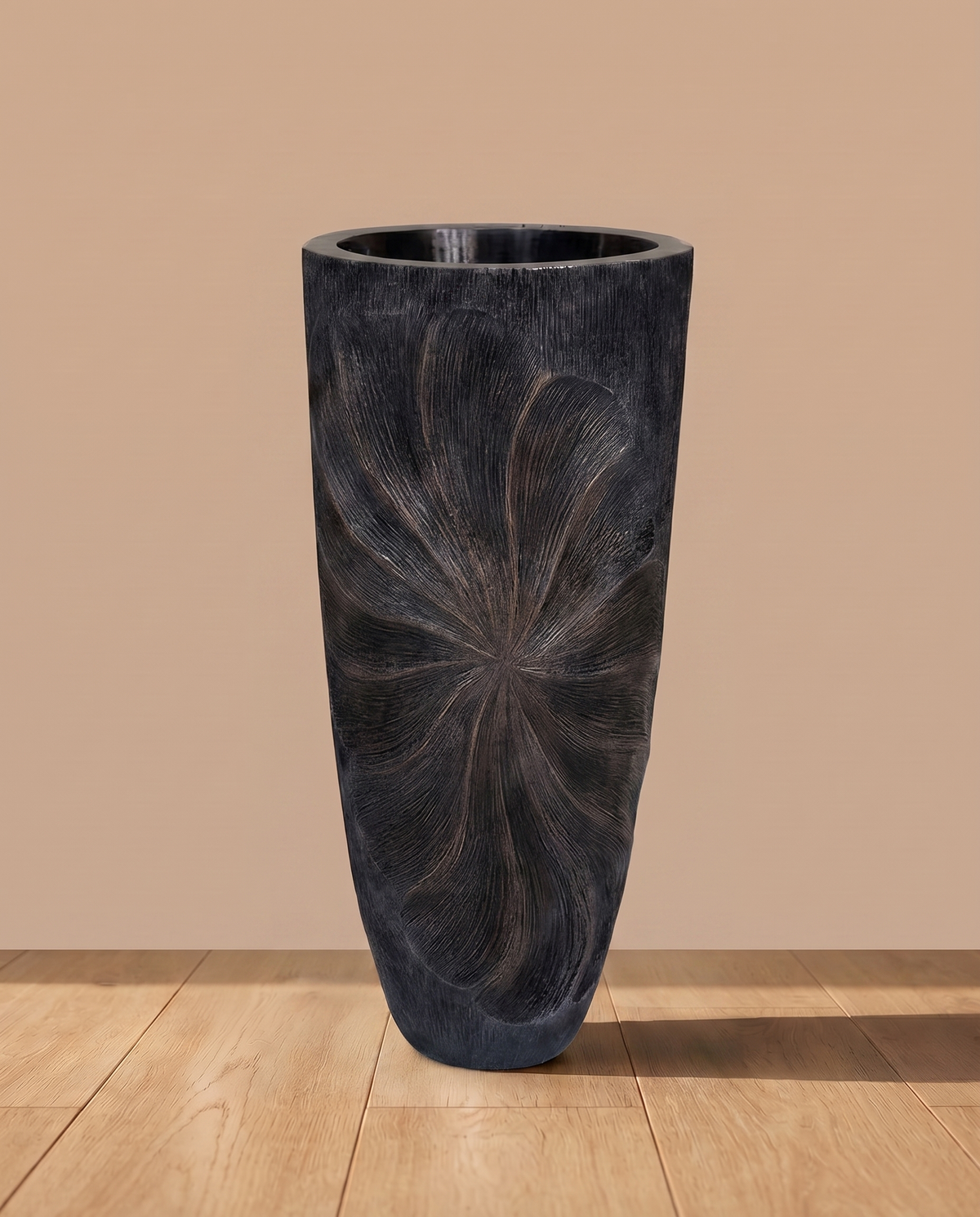 Black Metallic Fiber Sculpted Planter – detail view