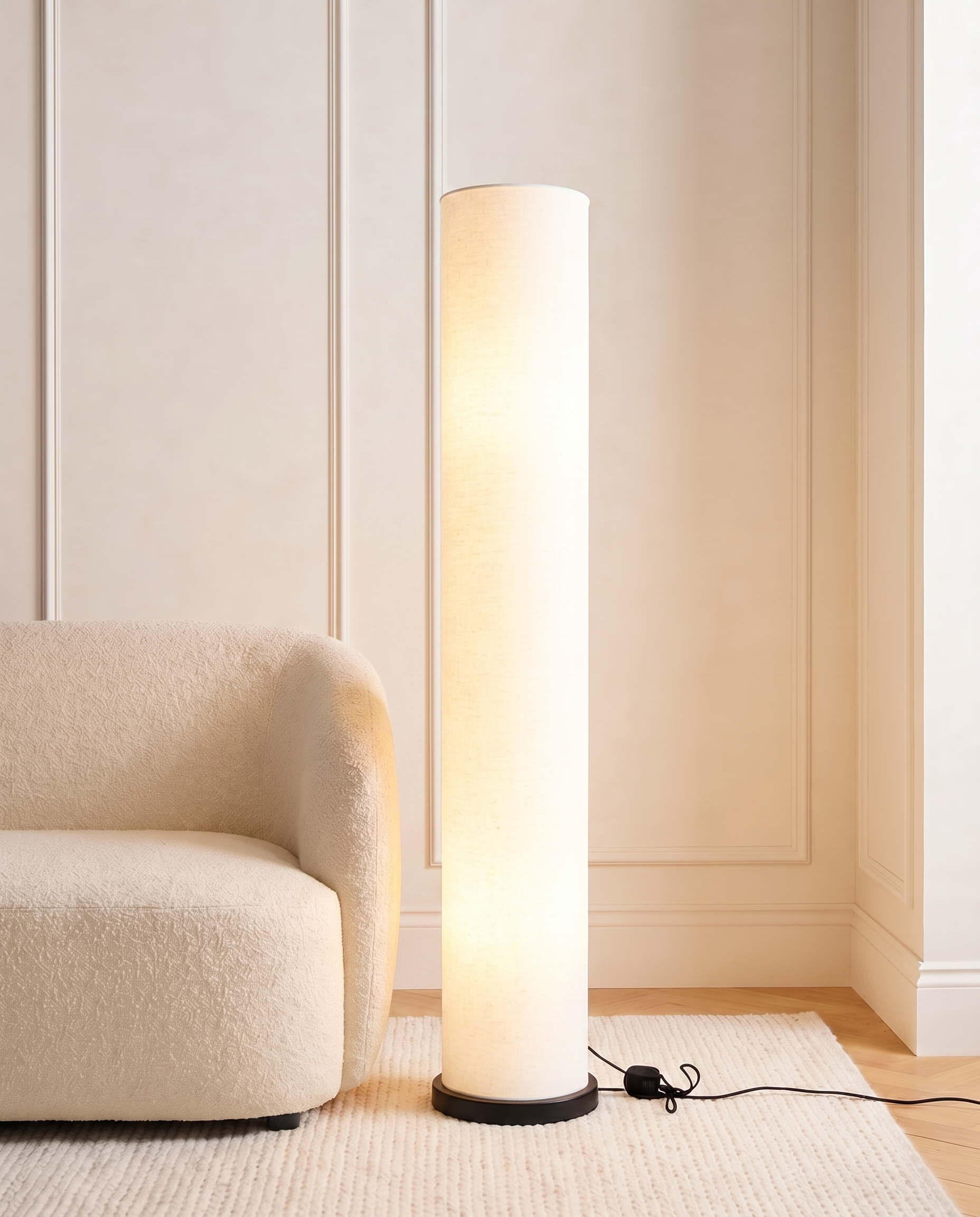 Black floor lamp, detail