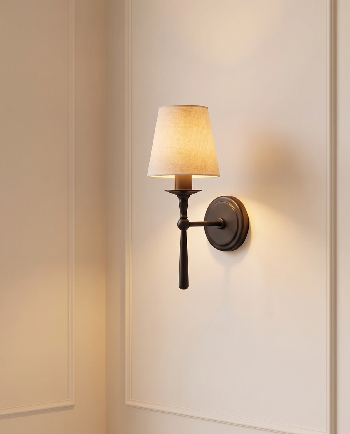 Luna Black White Wall Light