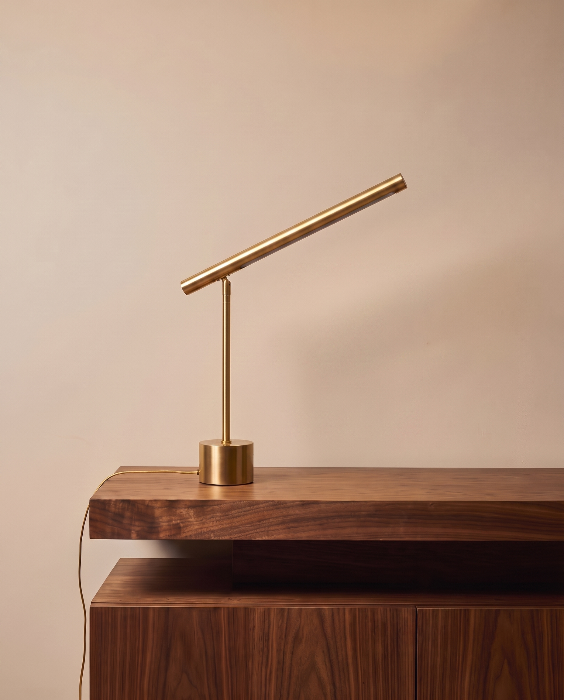 Minimalist metal LED table lamp