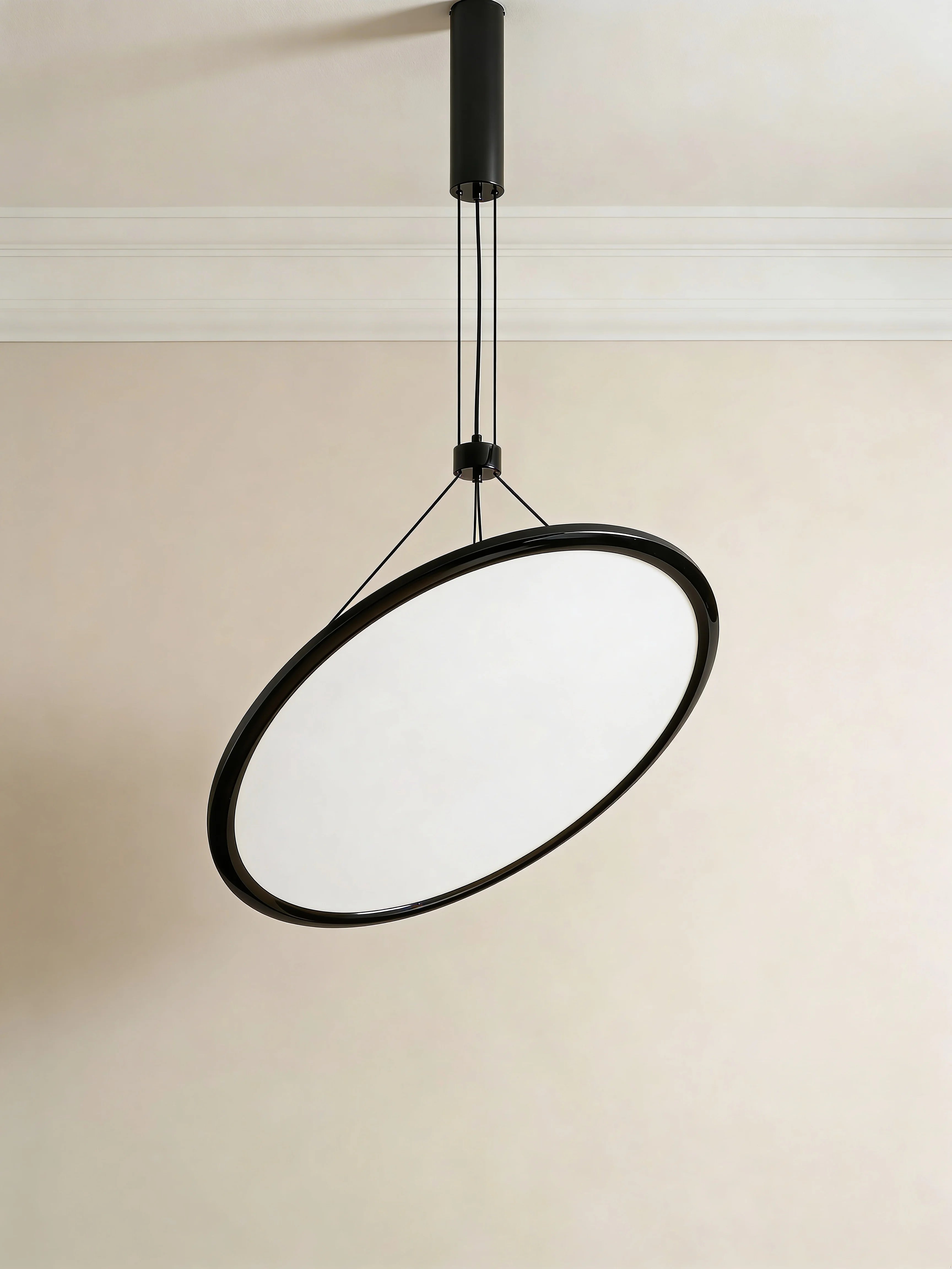 Black Minimalist Disc Pendant Lamp Adjustable