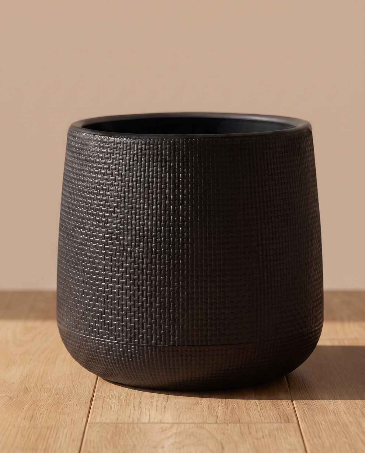 Black Round Textured Plastic Pot - 28 cm