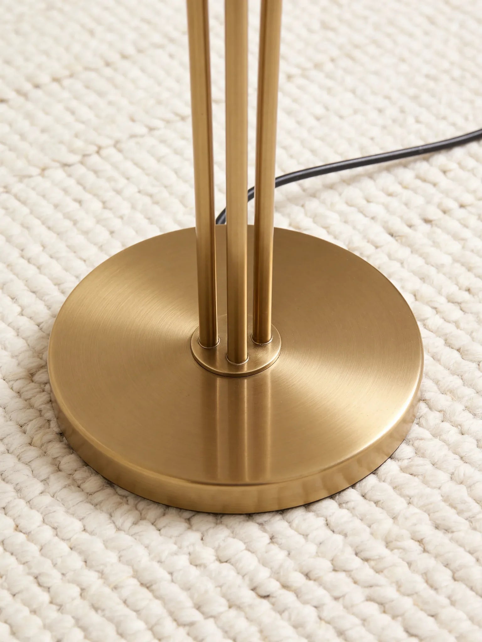 Calla gold tri-light LED floor lamp, close-up detail