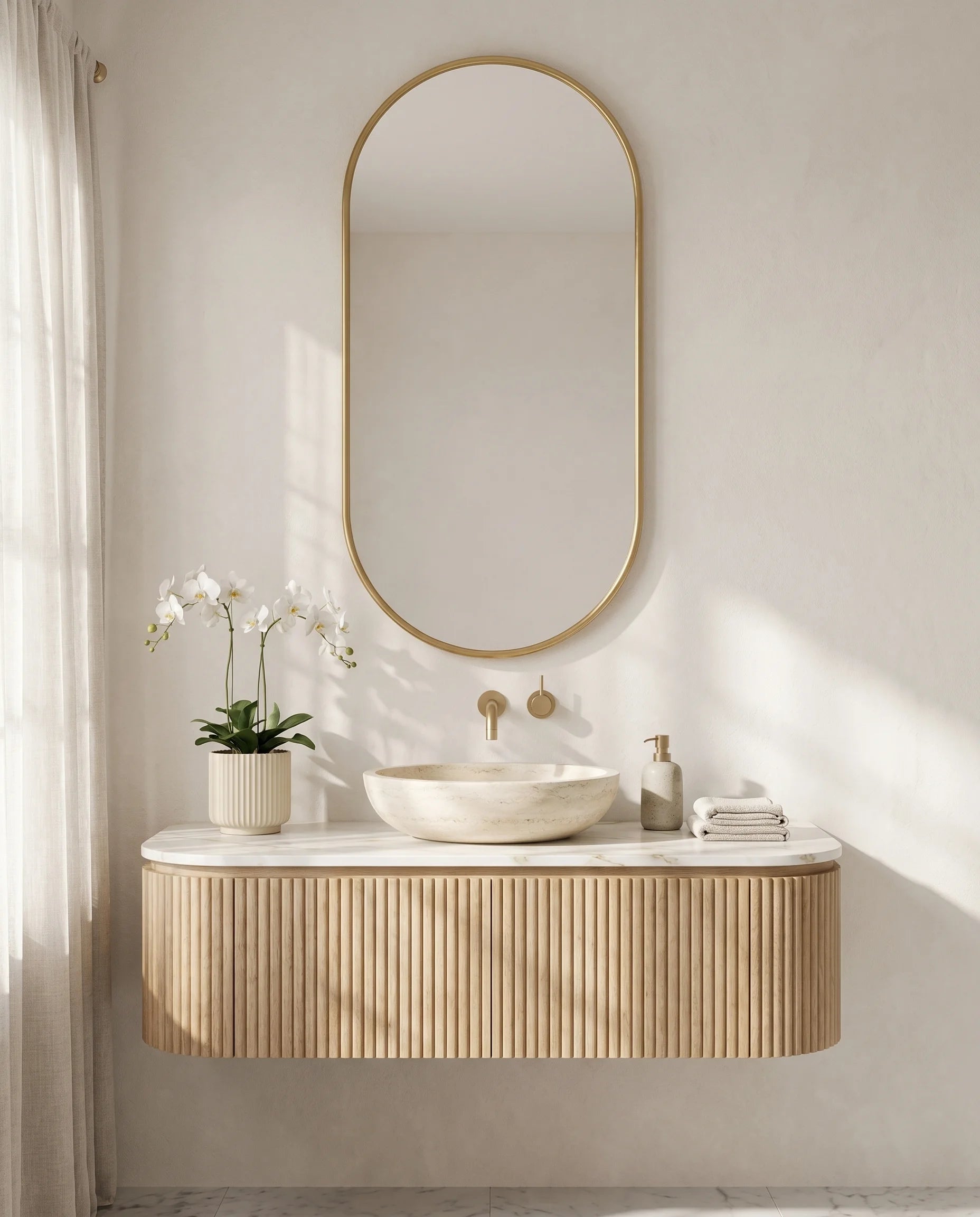 Elegant Golden Framed Capsule Wall Mirror (Oval)