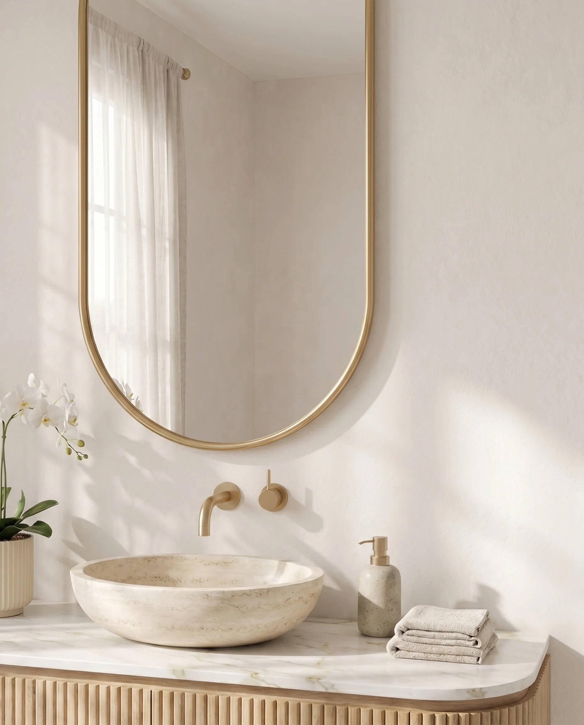 Elegant Golden Framed Capsule Wall Mirror (Oval)