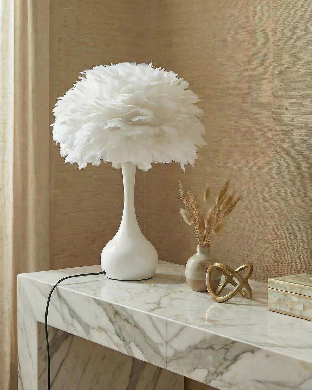 Gatsby natural feather table lamp on a ceramic base