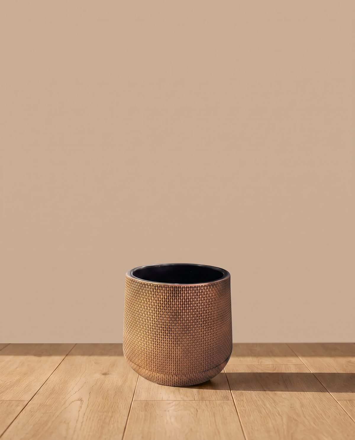 Gold Textured Fiber Plant Pot Small – main view in a neutral interior