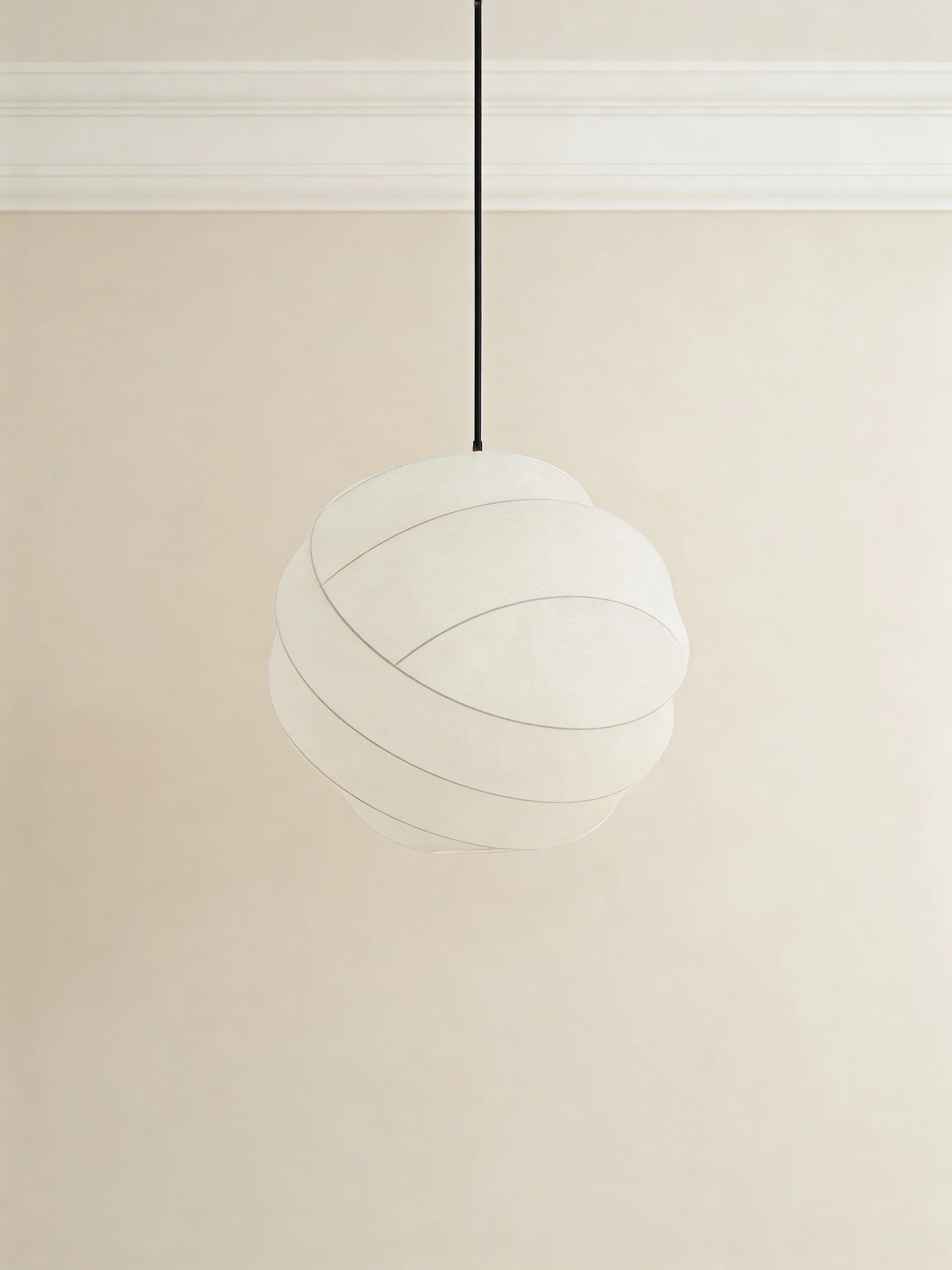 Kenji Japanese Silk Pendant Light (Eye Protective)