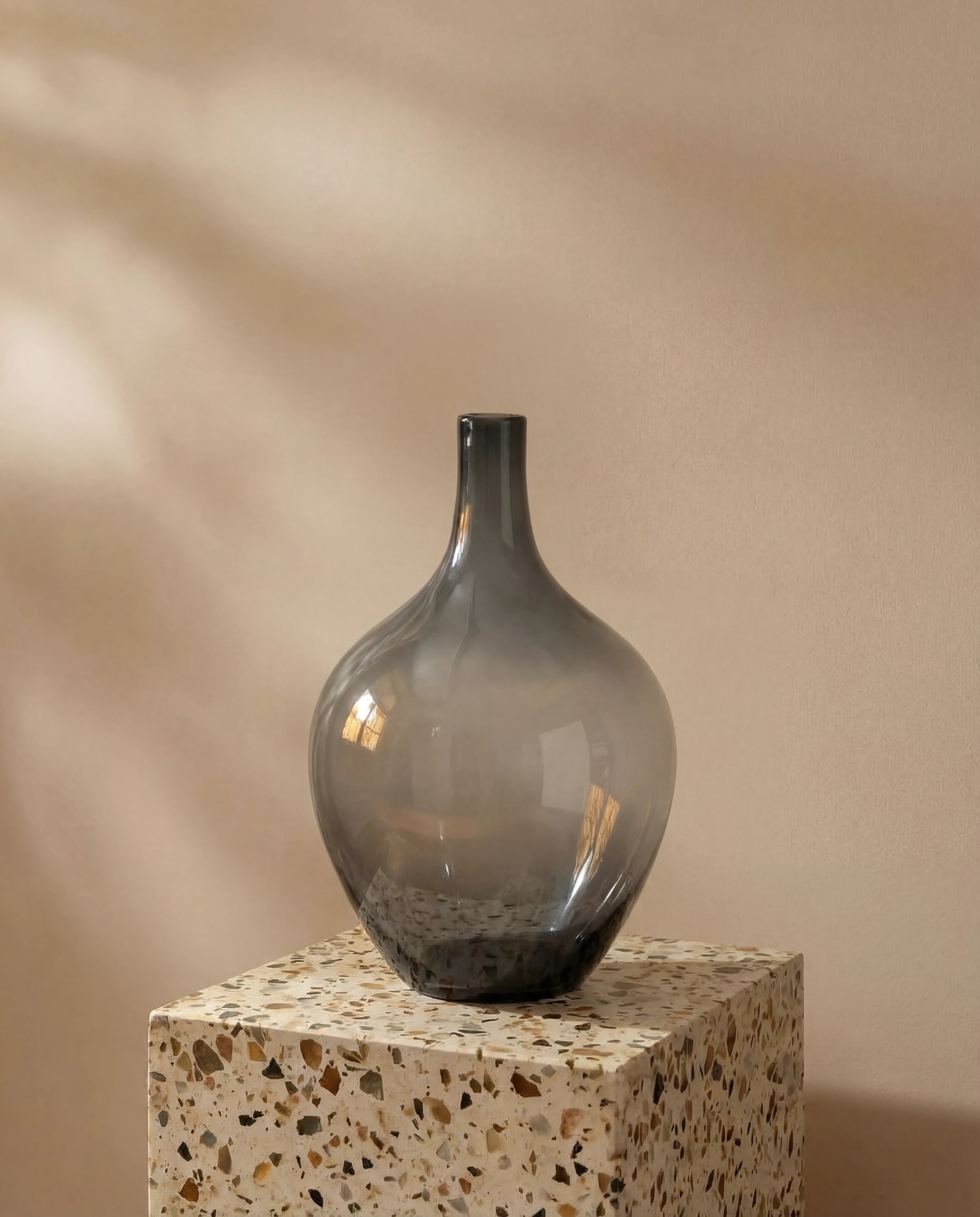 Leyla Mist Glass Vase - Vase Set