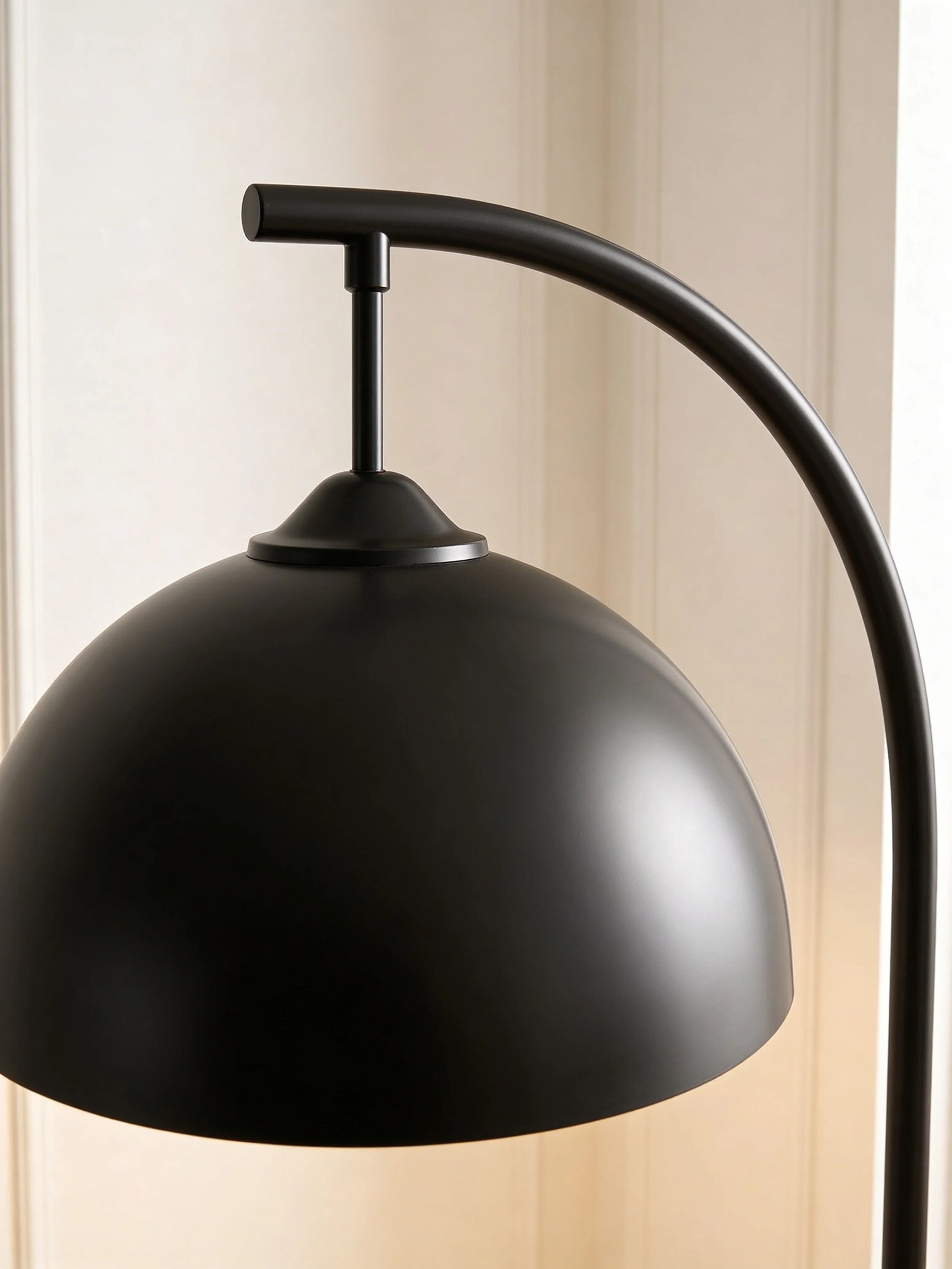 Lovcen Black Arched Floor Lamp with Tables & Shelve