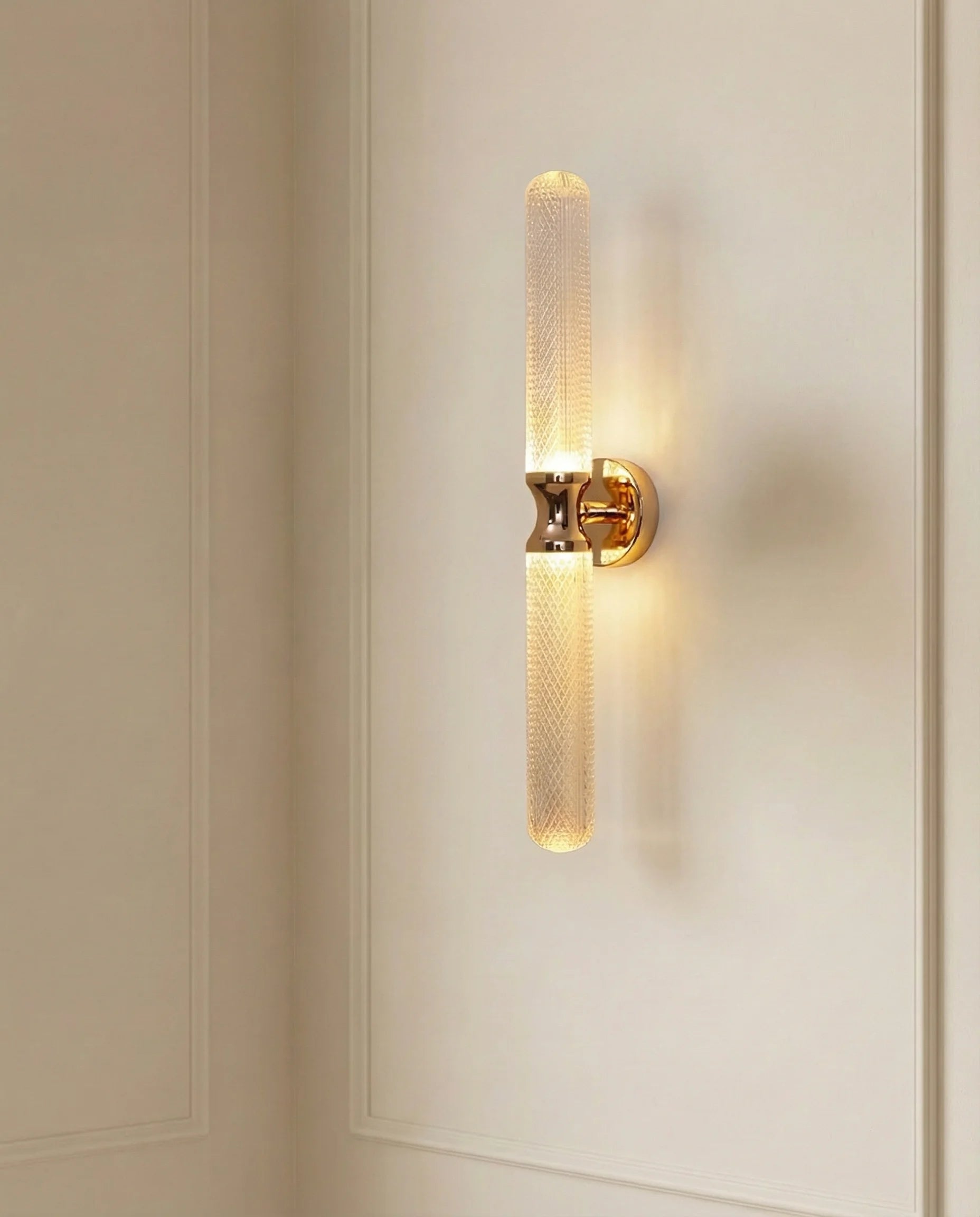 Luxe Acrylic Indoor Wall Lamp in Gold