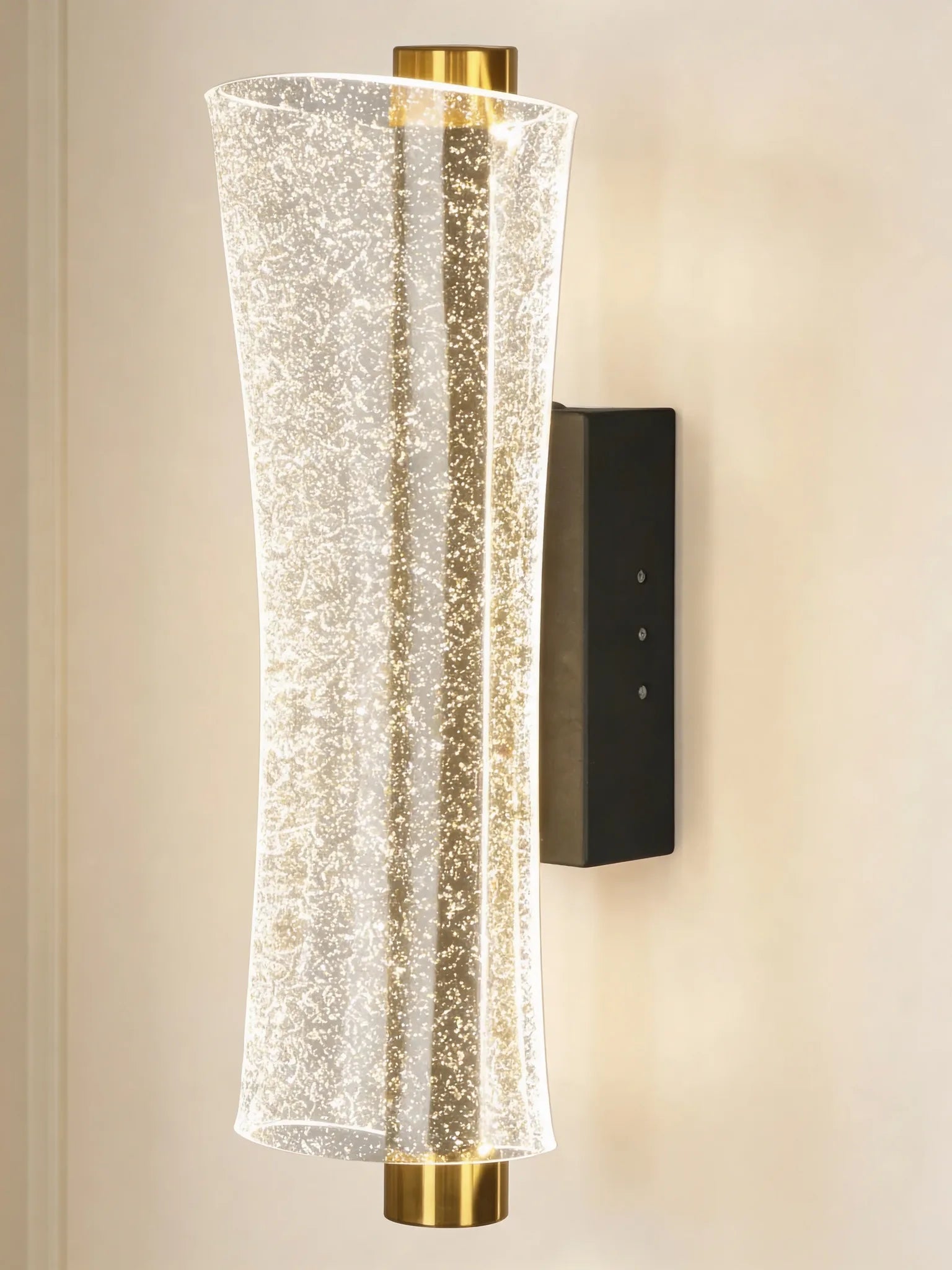 Solana sparkle glass wall lamp, close-up detail