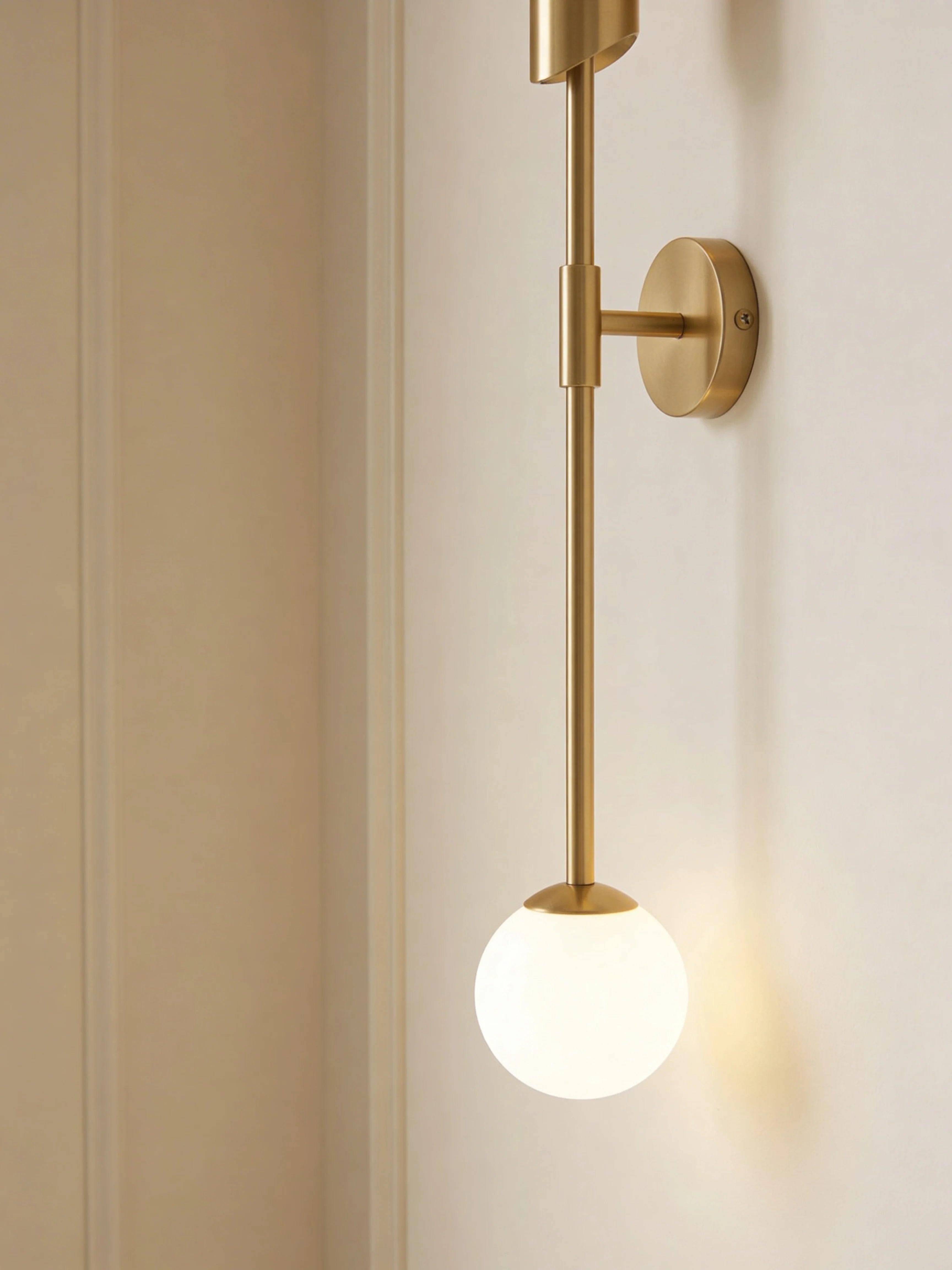 Suzana Indoor Golden Metal Wall Lamp