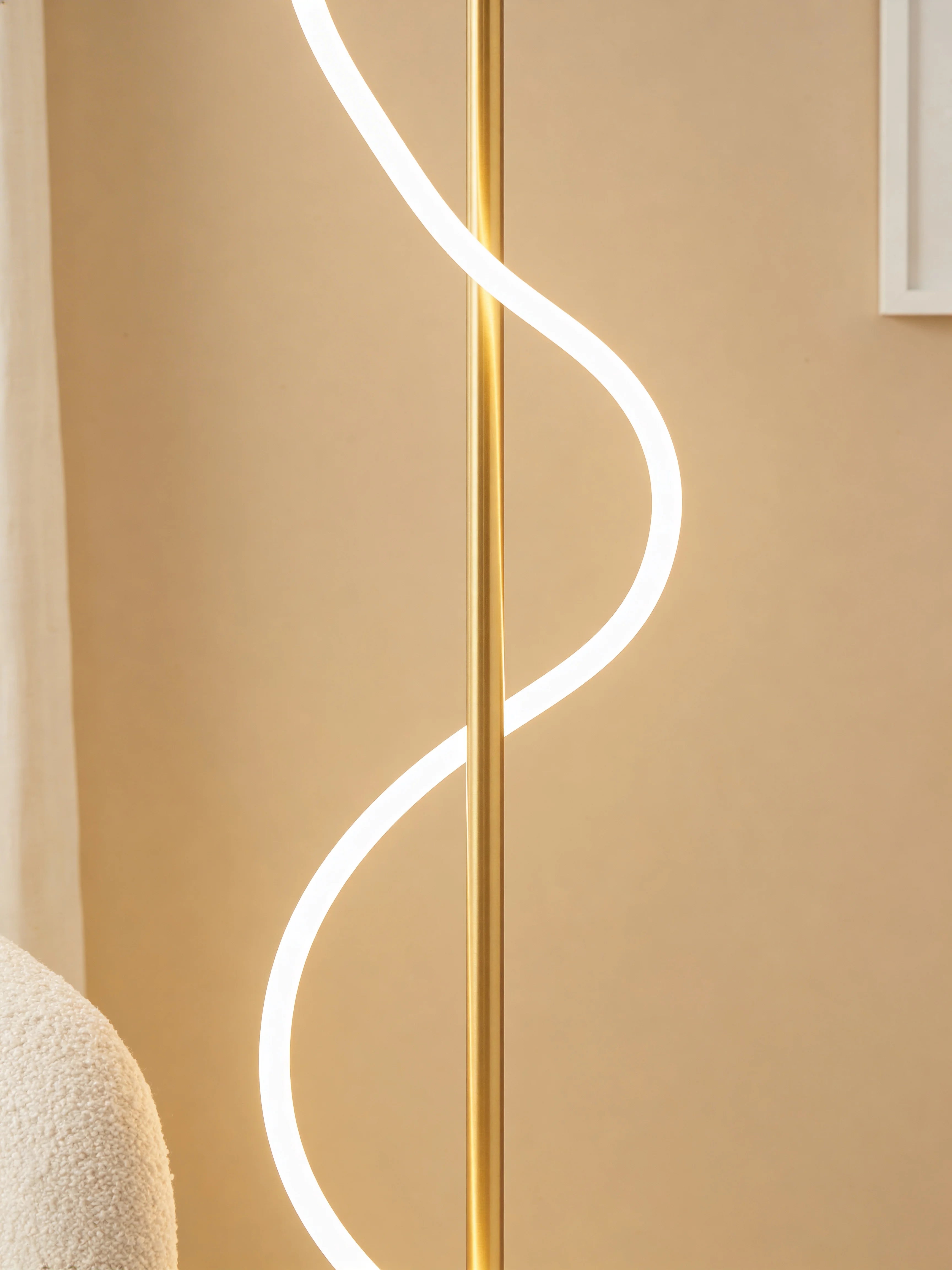 Vienna Sleek LED Spiral Floor Lamp