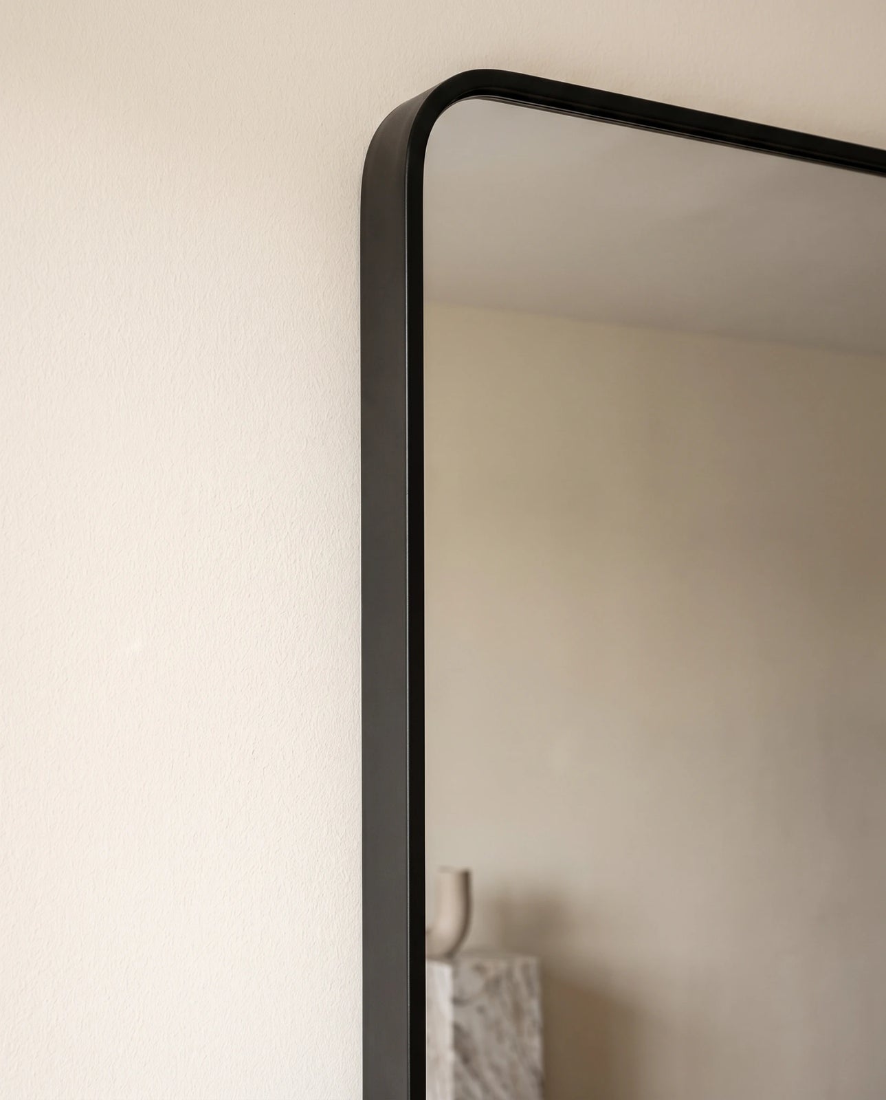 Rowan black full-length mirror in a Dubai bedroom